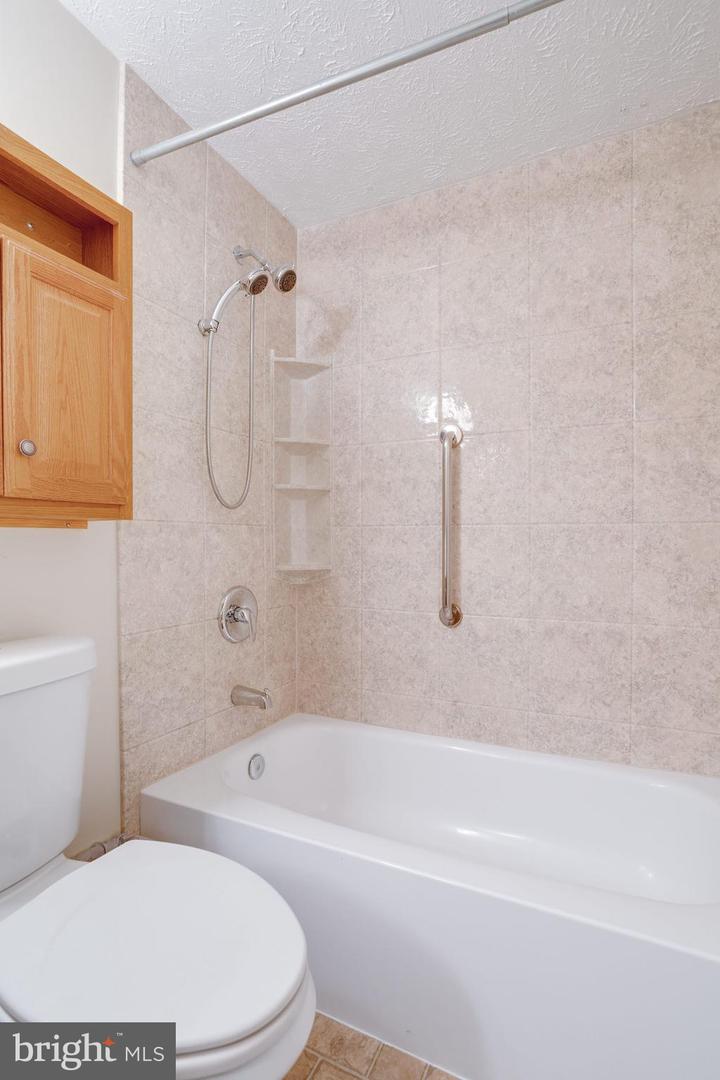 8335 TERRA GRANDE AVE, SPRINGFIELD, Virginia 22153, 5 Bedrooms Bedrooms, ,3 BathroomsBathrooms,Residential,For sale,8335 TERRA GRANDE AVE,VAFX2262544 MLS # VAFX2262544