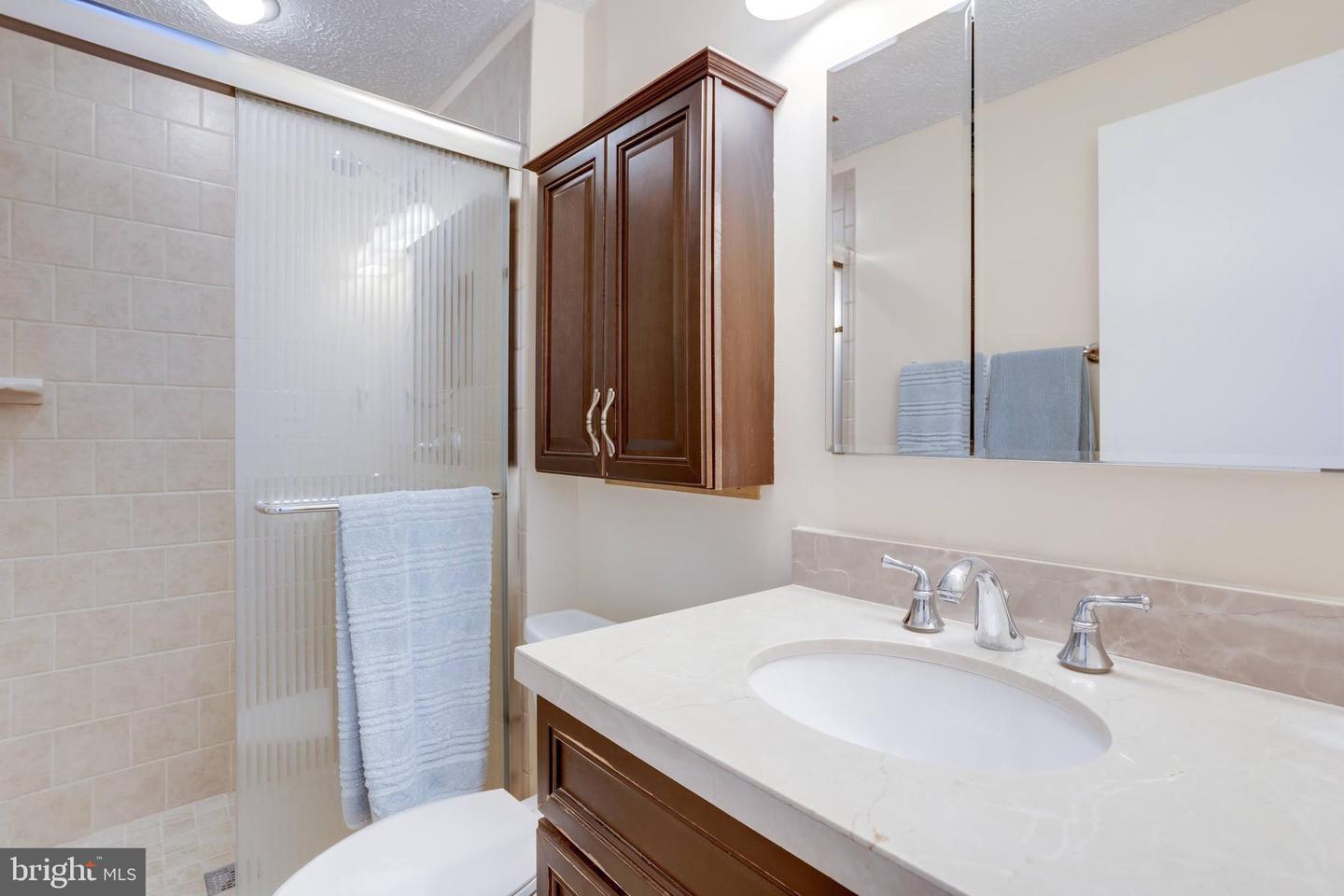 8335 TERRA GRANDE AVE, SPRINGFIELD, Virginia 22153, 5 Bedrooms Bedrooms, ,3 BathroomsBathrooms,Residential,For sale,8335 TERRA GRANDE AVE,VAFX2262544 MLS # VAFX2262544