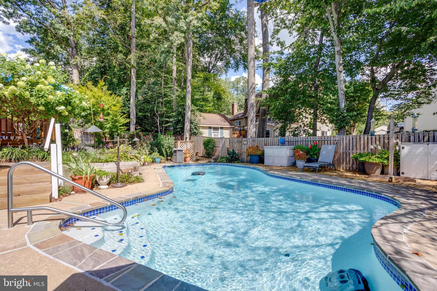 8335 TERRA GRANDE AVE, SPRINGFIELD, Virginia 22153, 5 Bedrooms Bedrooms, ,3 BathroomsBathrooms,Residential,For sale,8335 TERRA GRANDE AVE,VAFX2262544 MLS # VAFX2262544