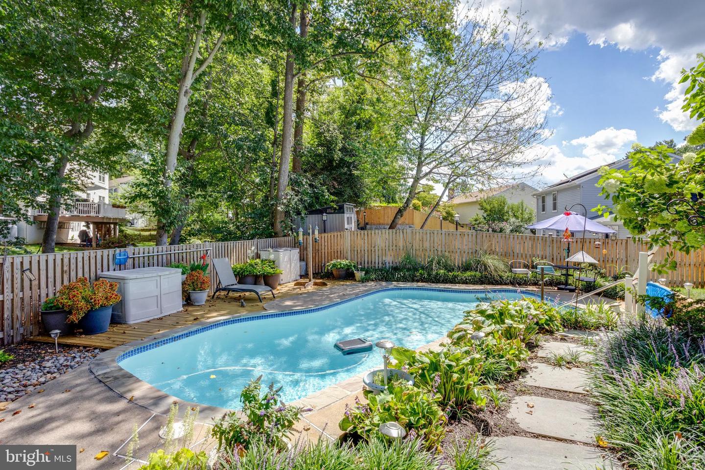 8335 TERRA GRANDE AVE, SPRINGFIELD, Virginia 22153, 5 Bedrooms Bedrooms, ,3 BathroomsBathrooms,Residential,For sale,8335 TERRA GRANDE AVE,VAFX2262544 MLS # VAFX2262544