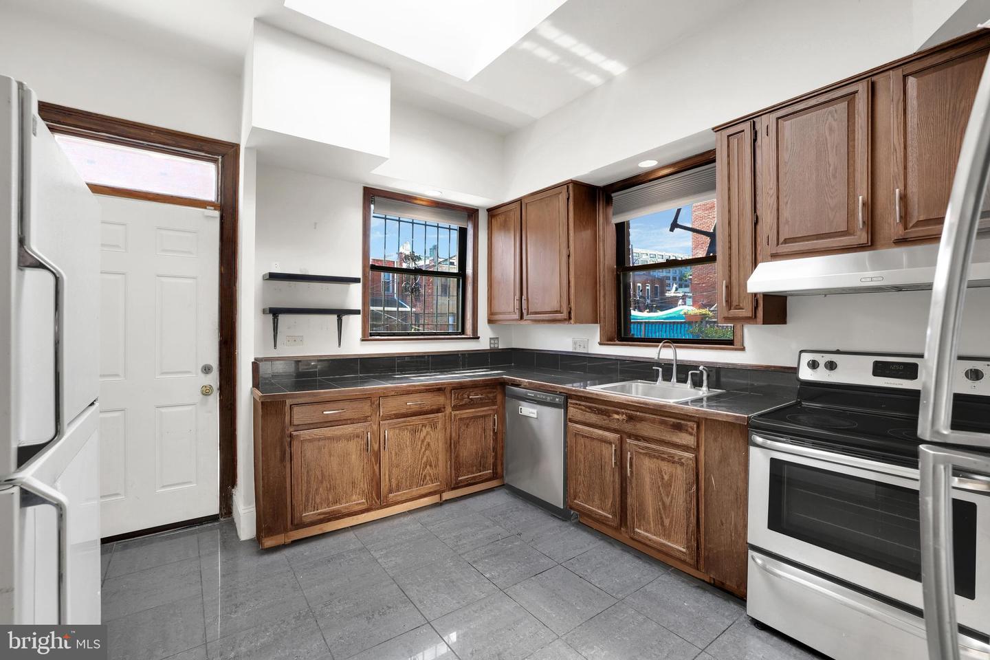 1828 CALIFORNIA ST NW, WASHINGTON, District Of Columbia 20009, 8 Bedrooms Bedrooms, ,7 BathroomsBathrooms,Residential,For sale,1828 CALIFORNIA ST NW,DCDC2216194 MLS # DCDC2216194