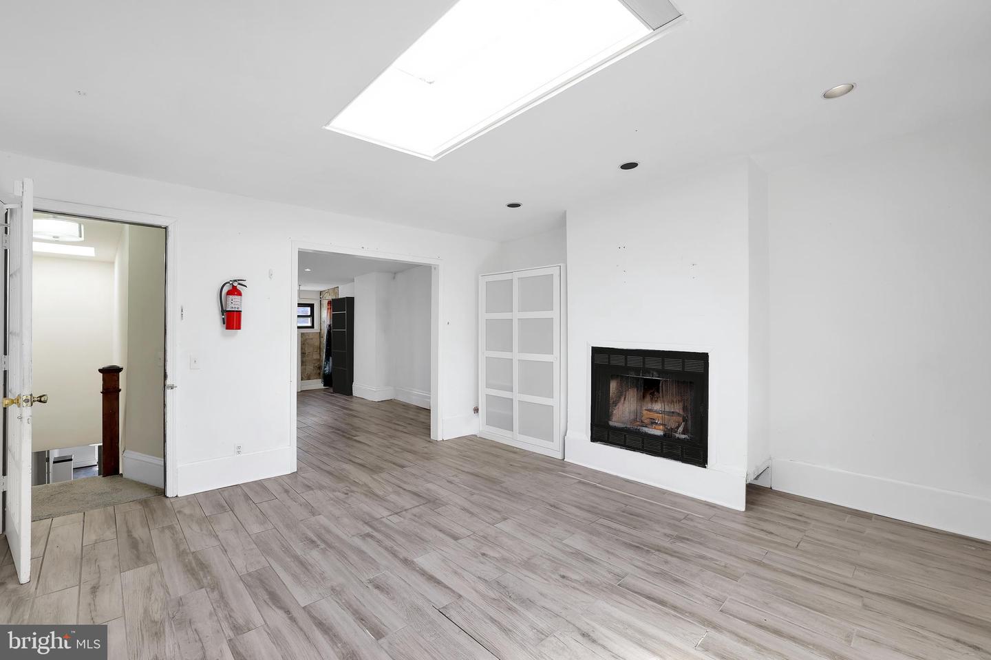 1828 CALIFORNIA ST NW, WASHINGTON, District Of Columbia 20009, 8 Bedrooms Bedrooms, ,7 BathroomsBathrooms,Residential,For sale,1828 CALIFORNIA ST NW,DCDC2216194 MLS # DCDC2216194