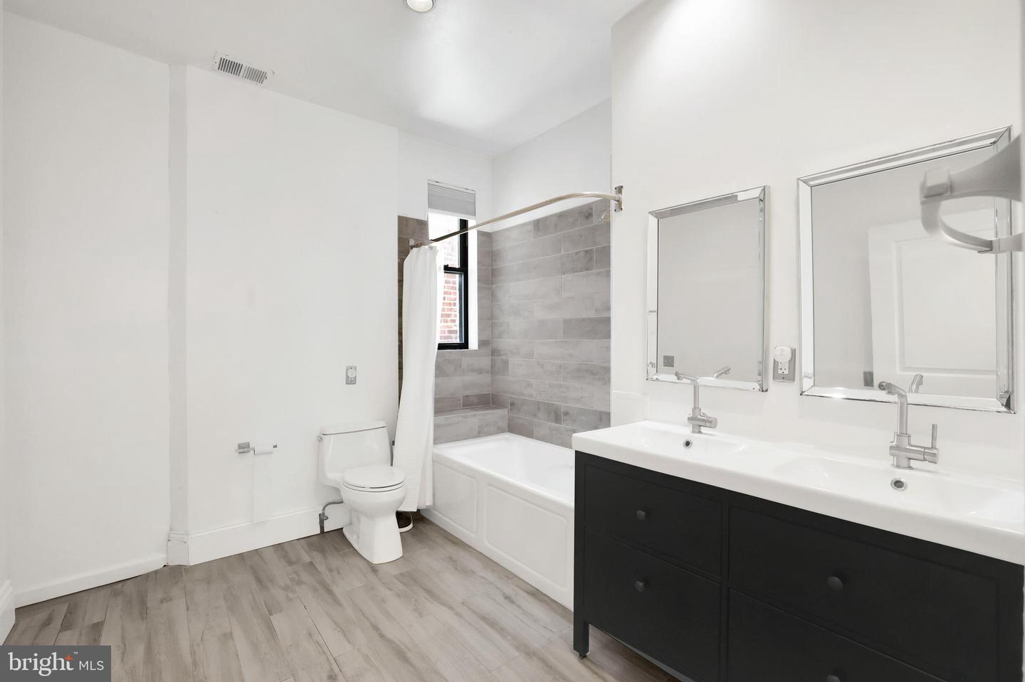 1828 CALIFORNIA ST NW, WASHINGTON, District Of Columbia 20009, 8 Bedrooms Bedrooms, ,7 BathroomsBathrooms,Residential,For sale,1828 CALIFORNIA ST NW,DCDC2216194 MLS # DCDC2216194