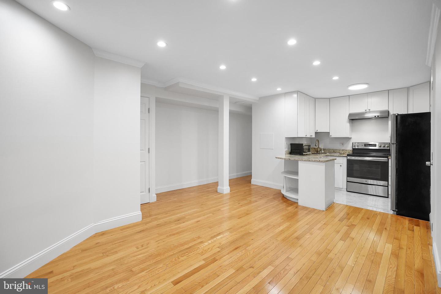 1828 CALIFORNIA ST NW, WASHINGTON, District Of Columbia 20009, 8 Bedrooms Bedrooms, ,7 BathroomsBathrooms,Residential,For sale,1828 CALIFORNIA ST NW,DCDC2216194 MLS # DCDC2216194