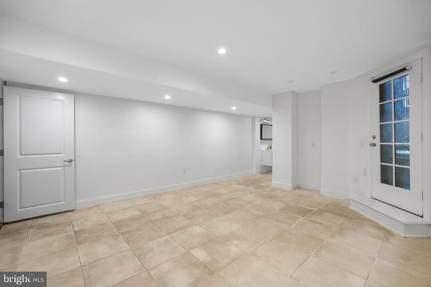 1828 CALIFORNIA ST NW, WASHINGTON, District Of Columbia 20009, 8 Bedrooms Bedrooms, ,7 BathroomsBathrooms,Residential,For sale,1828 CALIFORNIA ST NW,DCDC2216194 MLS # DCDC2216194