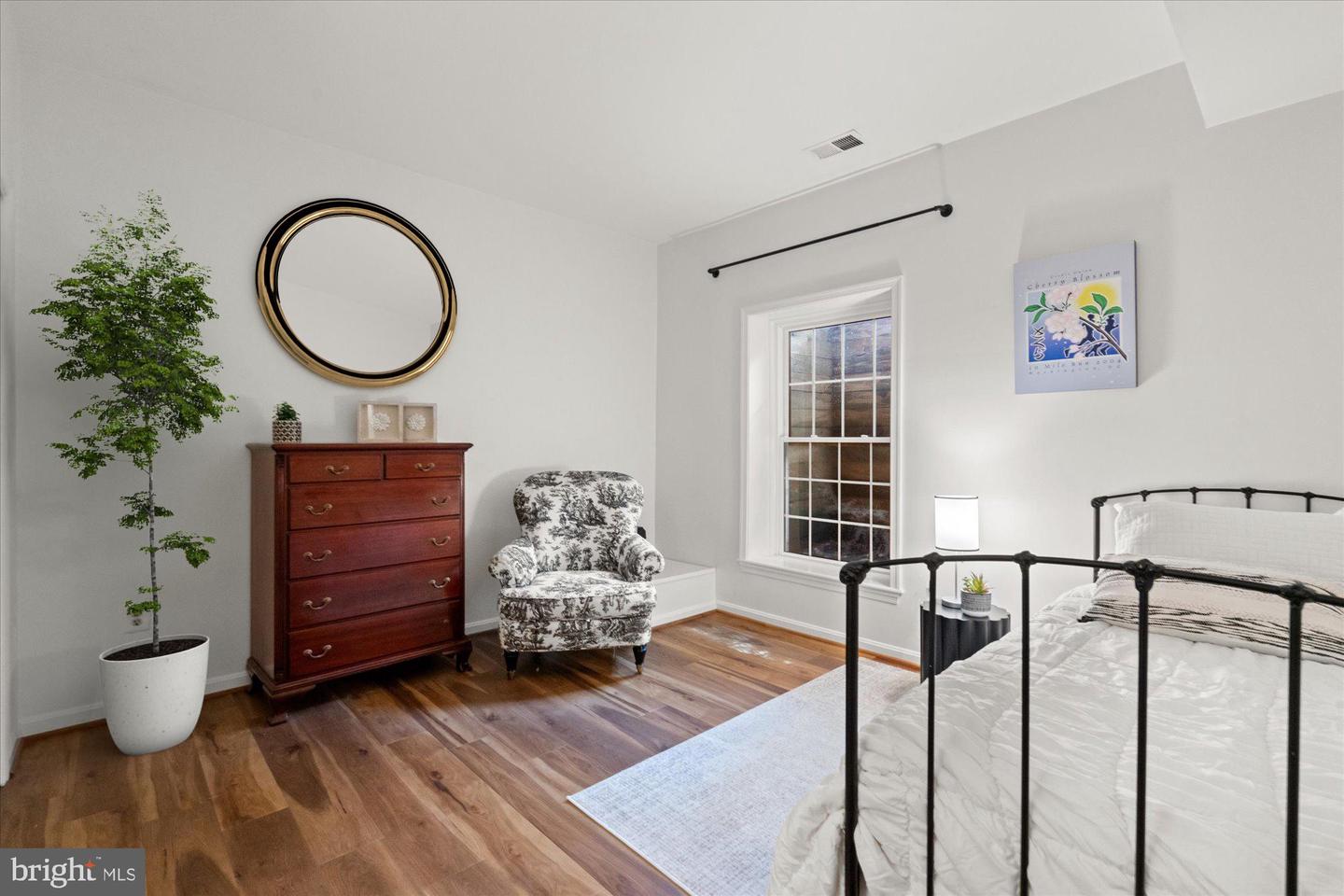 7287 EVANS MILL RD, MCLEAN, Virginia 22101, 4 Bedrooms Bedrooms, ,3 BathroomsBathrooms,Residential,For sale,7287 EVANS MILL RD,VAFX2263890 MLS # VAFX2263890