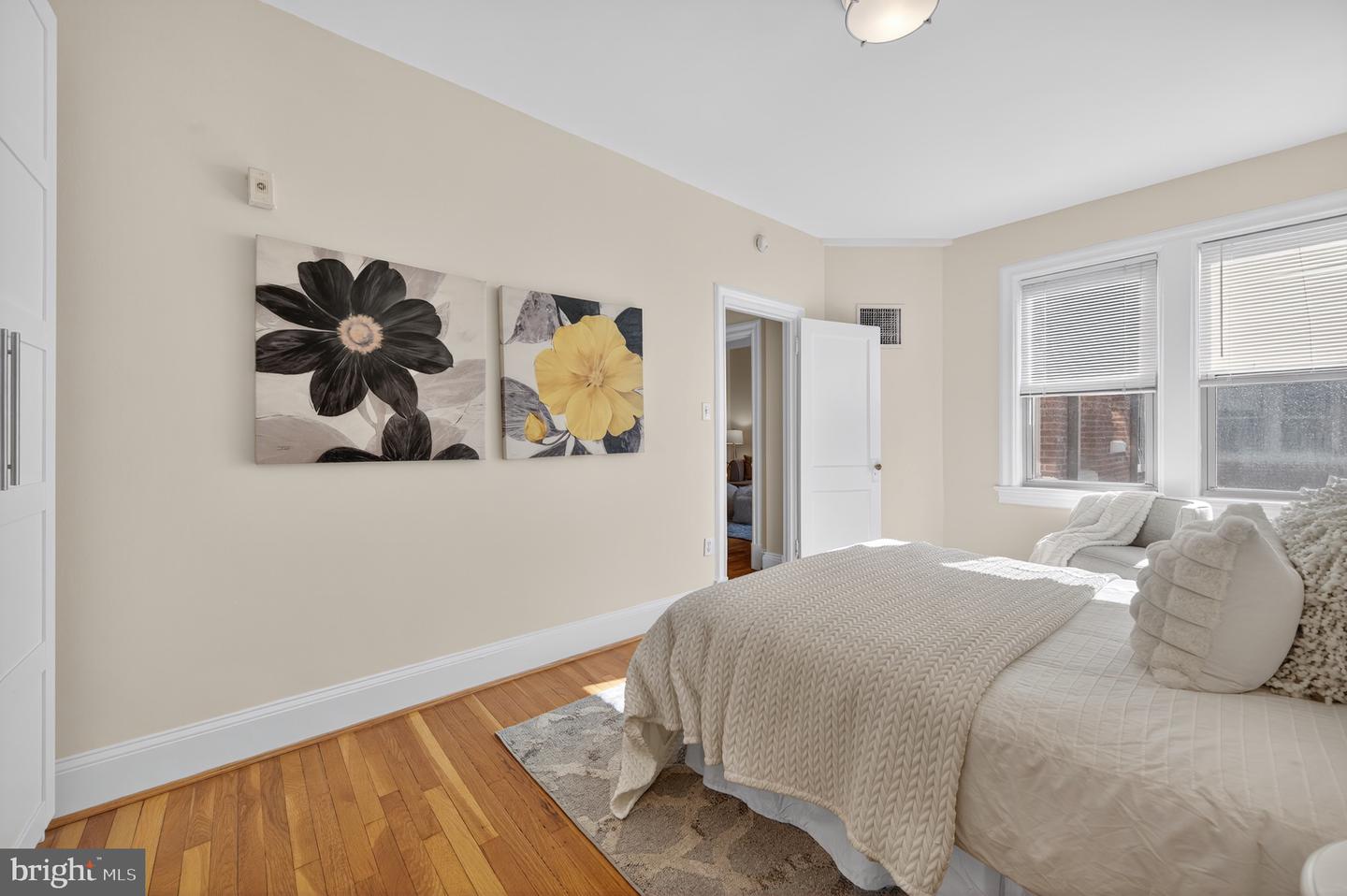 3446 CONNECTICUT AVE NW #305, WASHINGTON, District Of Columbia 20008, 1 Bedroom Bedrooms, ,1 BathroomBathrooms,Residential,For sale,3446 CONNECTICUT AVE NW #305,DCDC2216708 MLS # DCDC2216708