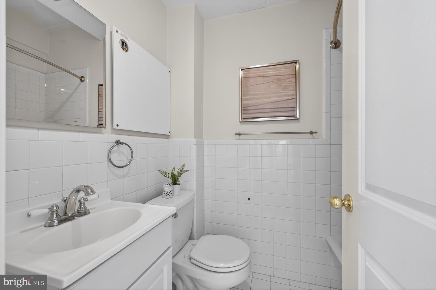 3446 CONNECTICUT AVE NW #305, WASHINGTON, District Of Columbia 20008, 1 Bedroom Bedrooms, ,1 BathroomBathrooms,Residential,For sale,3446 CONNECTICUT AVE NW #305,DCDC2216708 MLS # DCDC2216708