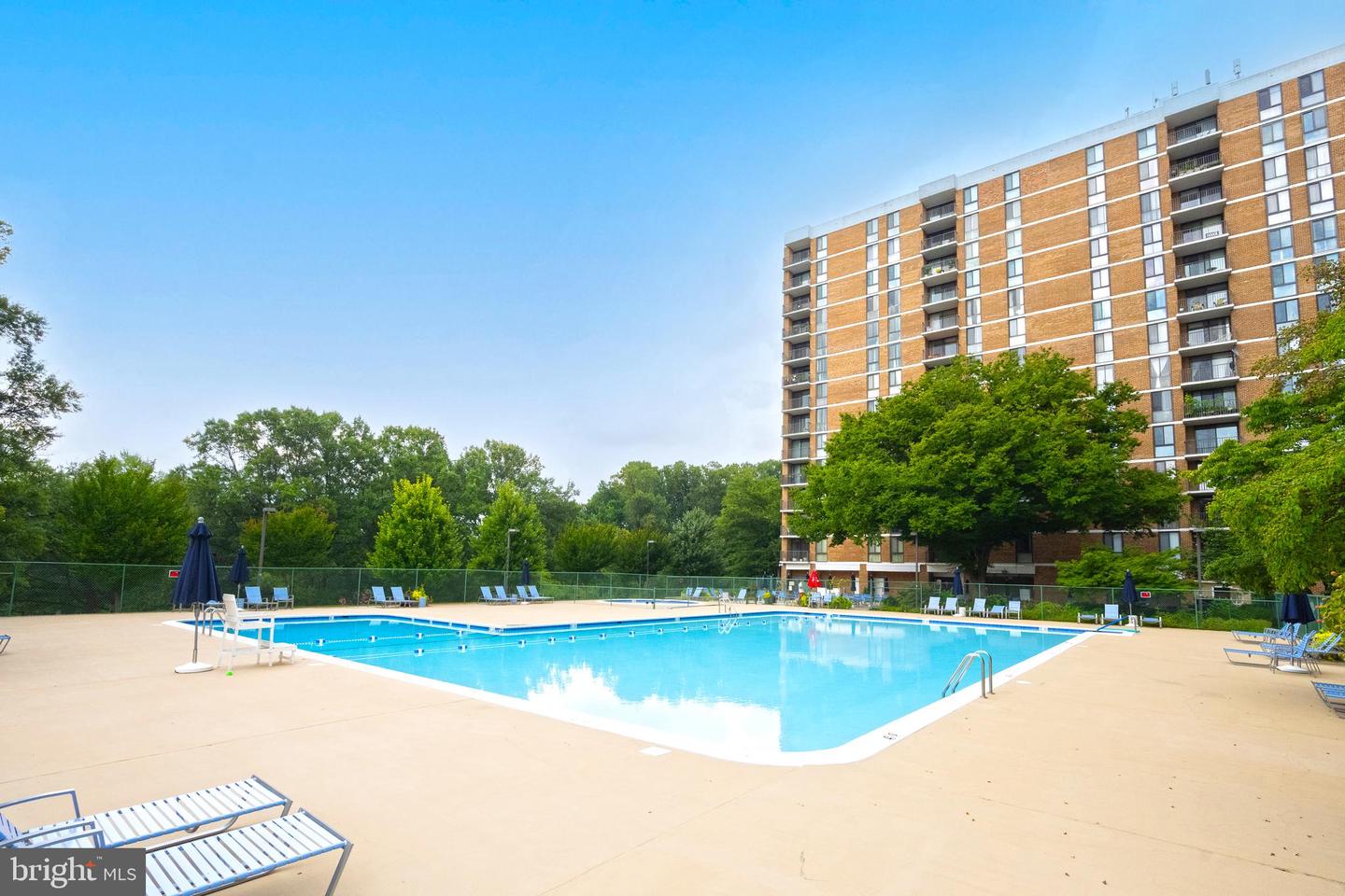 2311 PIMMIT DR #701, FALLS CHURCH, Virginia 22043, 2 Bedrooms Bedrooms, ,2 BathroomsBathrooms,Residential,For sale,2311 PIMMIT DR #701,VAFX2263414 MLS # VAFX2263414