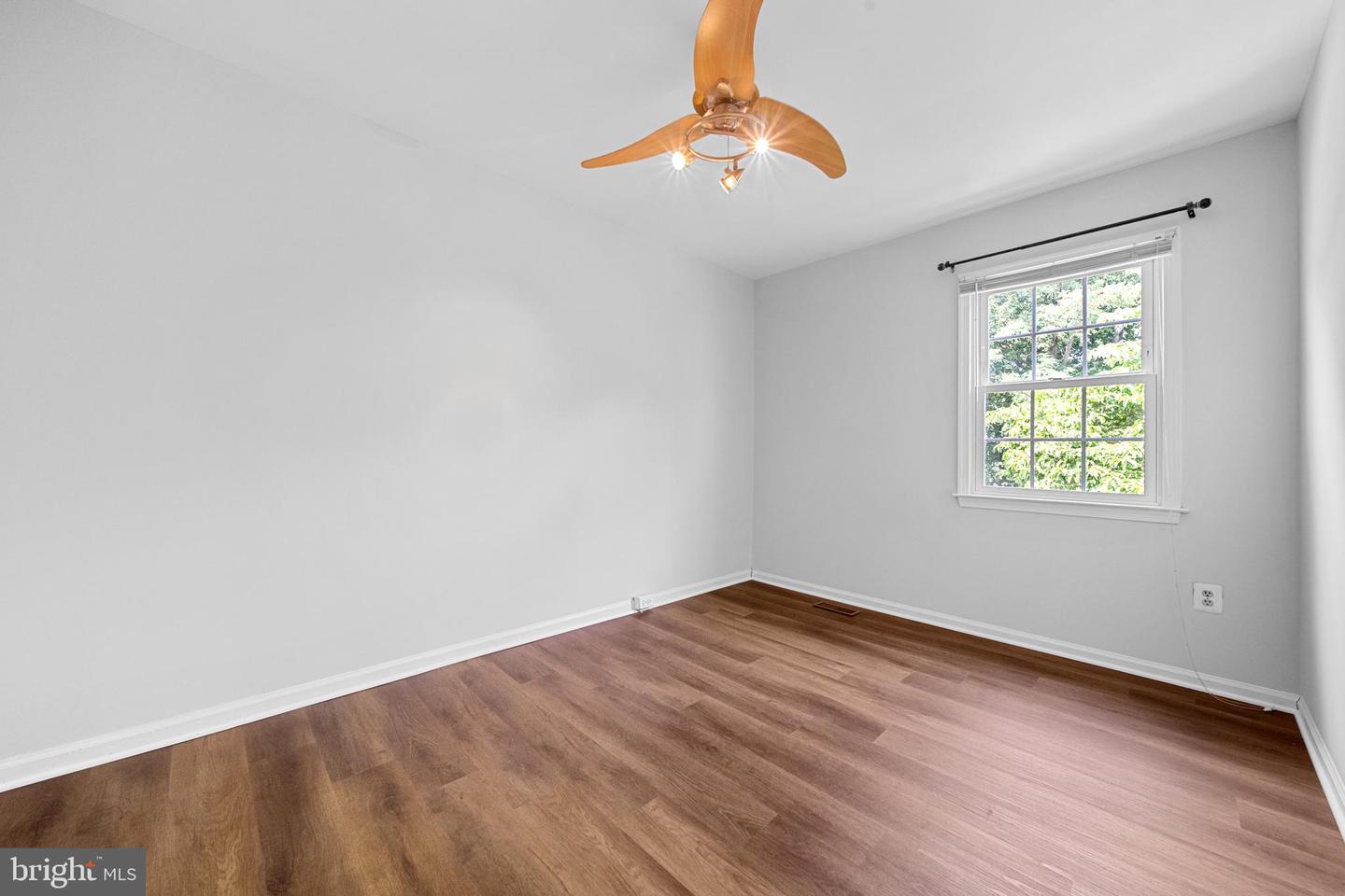 6105 HERON POND CT, BURKE, Virginia 22015, 3 Bedrooms Bedrooms, ,3 BathroomsBathrooms,Residential,For sale,6105 HERON POND CT,VAFX2263746 MLS # VAFX2263746