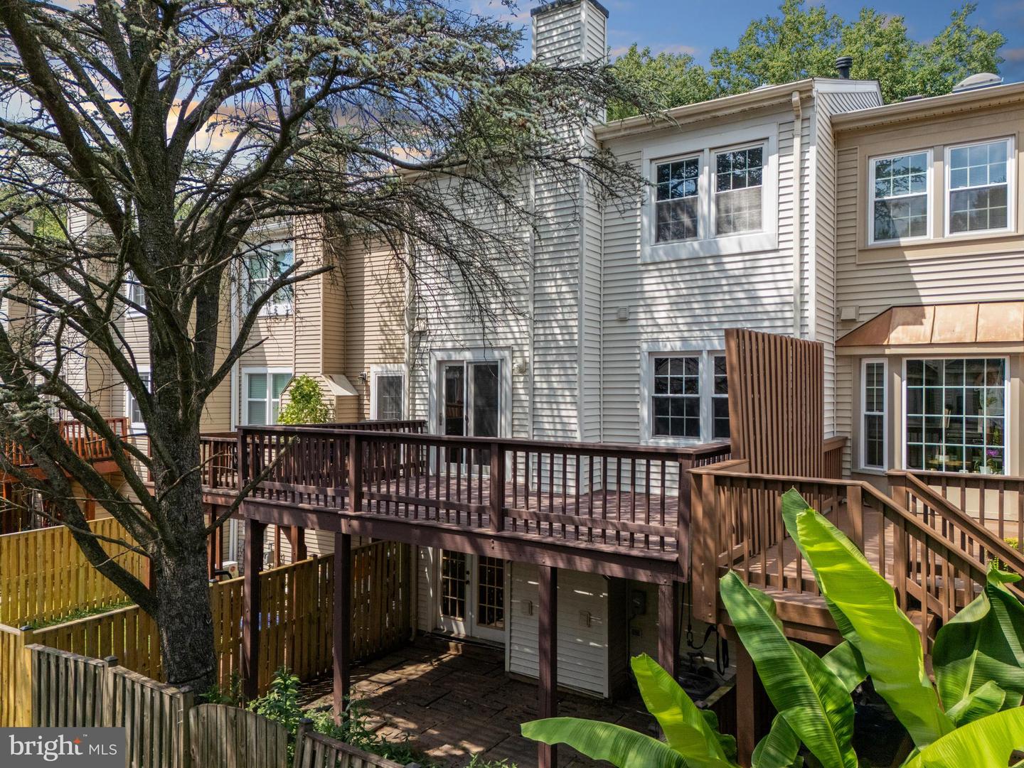 6105 HERON POND CT, BURKE, Virginia 22015, 3 Bedrooms Bedrooms, ,3 BathroomsBathrooms,Residential,For sale,6105 HERON POND CT,VAFX2263746 MLS # VAFX2263746