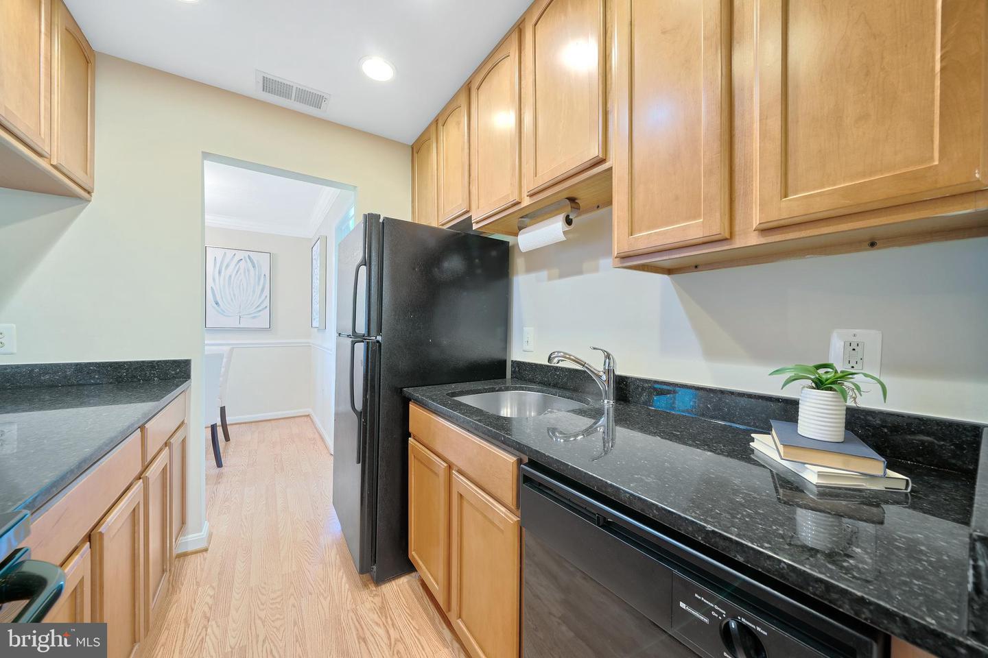 118 WESTWICK CT #4, STERLING, Virginia 20165, 2 Bedrooms Bedrooms, ,1 BathroomBathrooms,Residential,For sale,118 WESTWICK CT #4,VALO2105518 MLS # VALO2105518