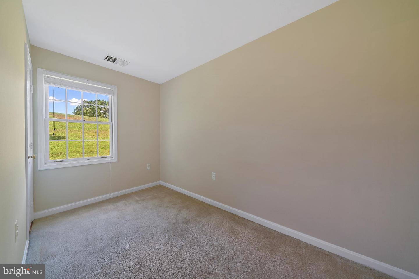118 WESTWICK CT #4, STERLING, Virginia 20165, 2 Bedrooms Bedrooms, ,1 BathroomBathrooms,Residential,For sale,118 WESTWICK CT #4,VALO2105518 MLS # VALO2105518