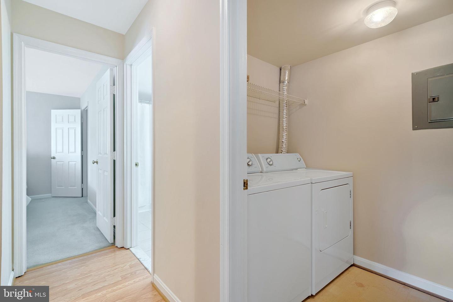 118 WESTWICK CT #4, STERLING, Virginia 20165, 2 Bedrooms Bedrooms, ,1 BathroomBathrooms,Residential,For sale,118 WESTWICK CT #4,VALO2105518 MLS # VALO2105518