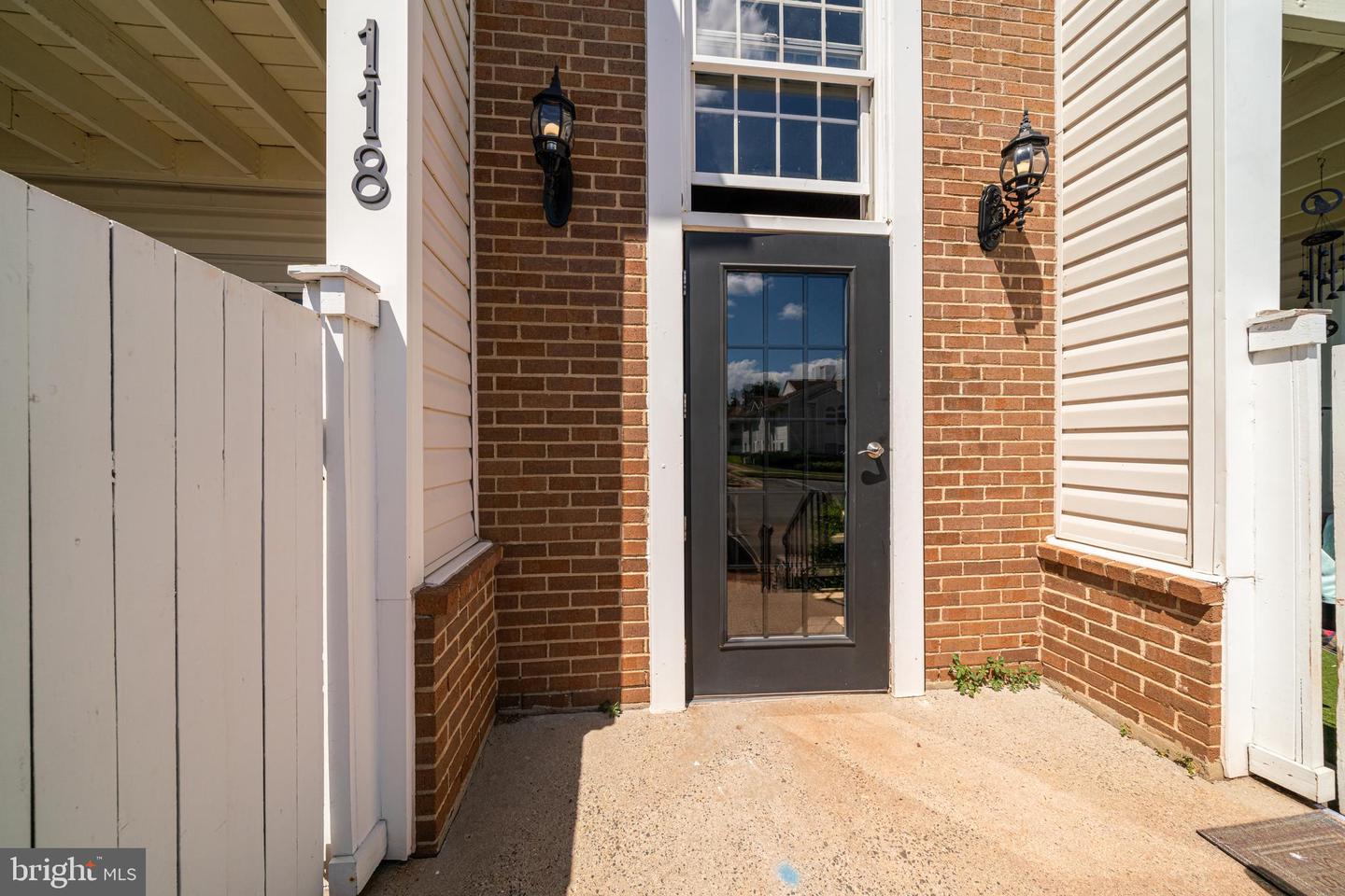 118 WESTWICK CT #4, STERLING, Virginia 20165, 2 Bedrooms Bedrooms, ,1 BathroomBathrooms,Residential,For sale,118 WESTWICK CT #4,VALO2105518 MLS # VALO2105518