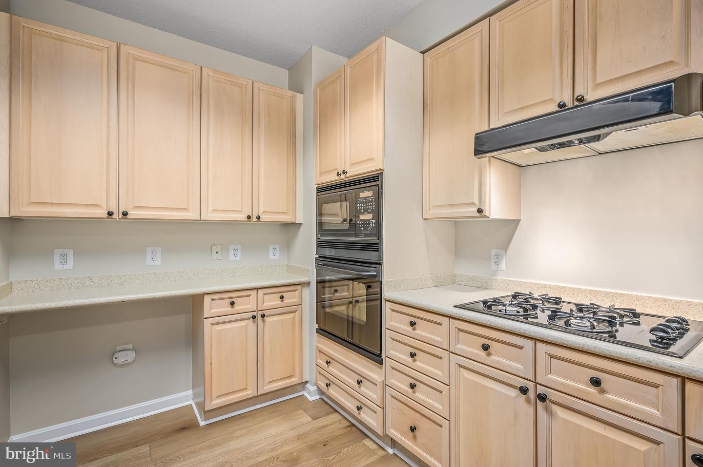 19350 MAGNOLIA GROVE SQ #303, LEESBURG, Virginia 20176, 2 Bedrooms Bedrooms, ,2 BathroomsBathrooms,Residential,For sale,19350 MAGNOLIA GROVE SQ #303,VALO2105588 MLS # VALO2105588