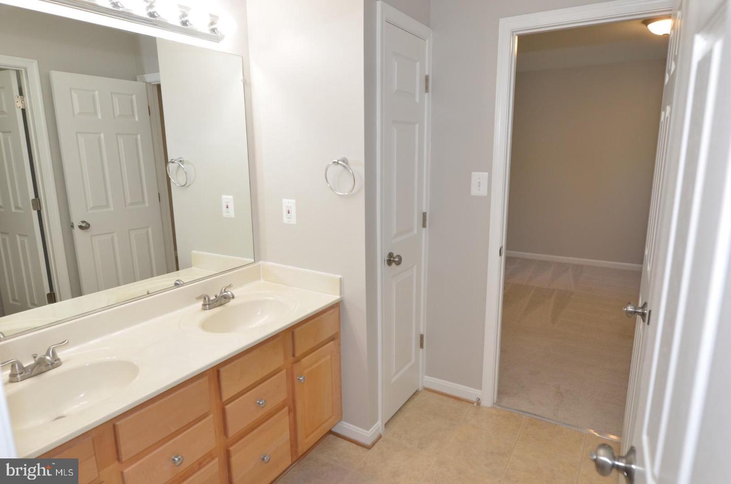 12148 RAIN SLICKER PL, NOKESVILLE, Virginia 20181, 6 Bedrooms Bedrooms, ,4 BathroomsBathrooms,Residential,For sale,12148 RAIN SLICKER PL,VAPW2102826 MLS # VAPW2102826