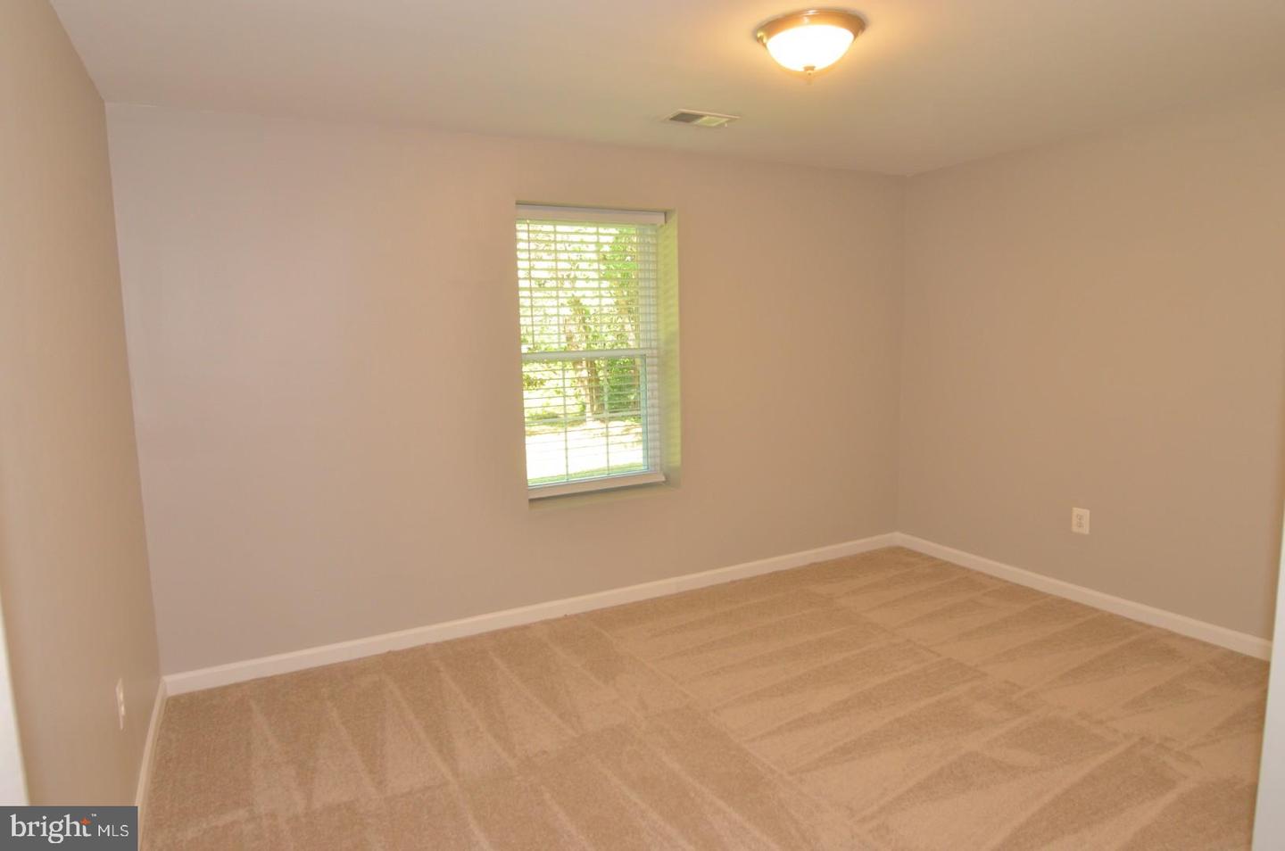 12148 RAIN SLICKER PL, NOKESVILLE, Virginia 20181, 6 Bedrooms Bedrooms, ,4 BathroomsBathrooms,Residential,For sale,12148 RAIN SLICKER PL,VAPW2102826 MLS # VAPW2102826