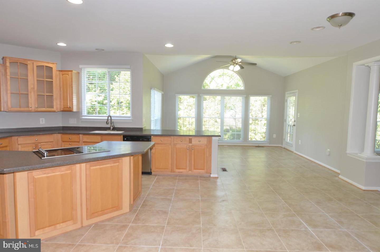 12148 RAIN SLICKER PL, NOKESVILLE, Virginia 20181, 6 Bedrooms Bedrooms, ,4 BathroomsBathrooms,Residential,For sale,12148 RAIN SLICKER PL,VAPW2102826 MLS # VAPW2102826