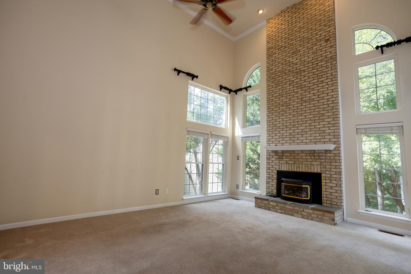 15169 WINDY HOLLOW CIR, GAINESVILLE, Virginia 20155, 4 Bedrooms Bedrooms, ,4 BathroomsBathrooms,Residential,For sale,15169 WINDY HOLLOW CIR,VAPW2102872 MLS # VAPW2102872