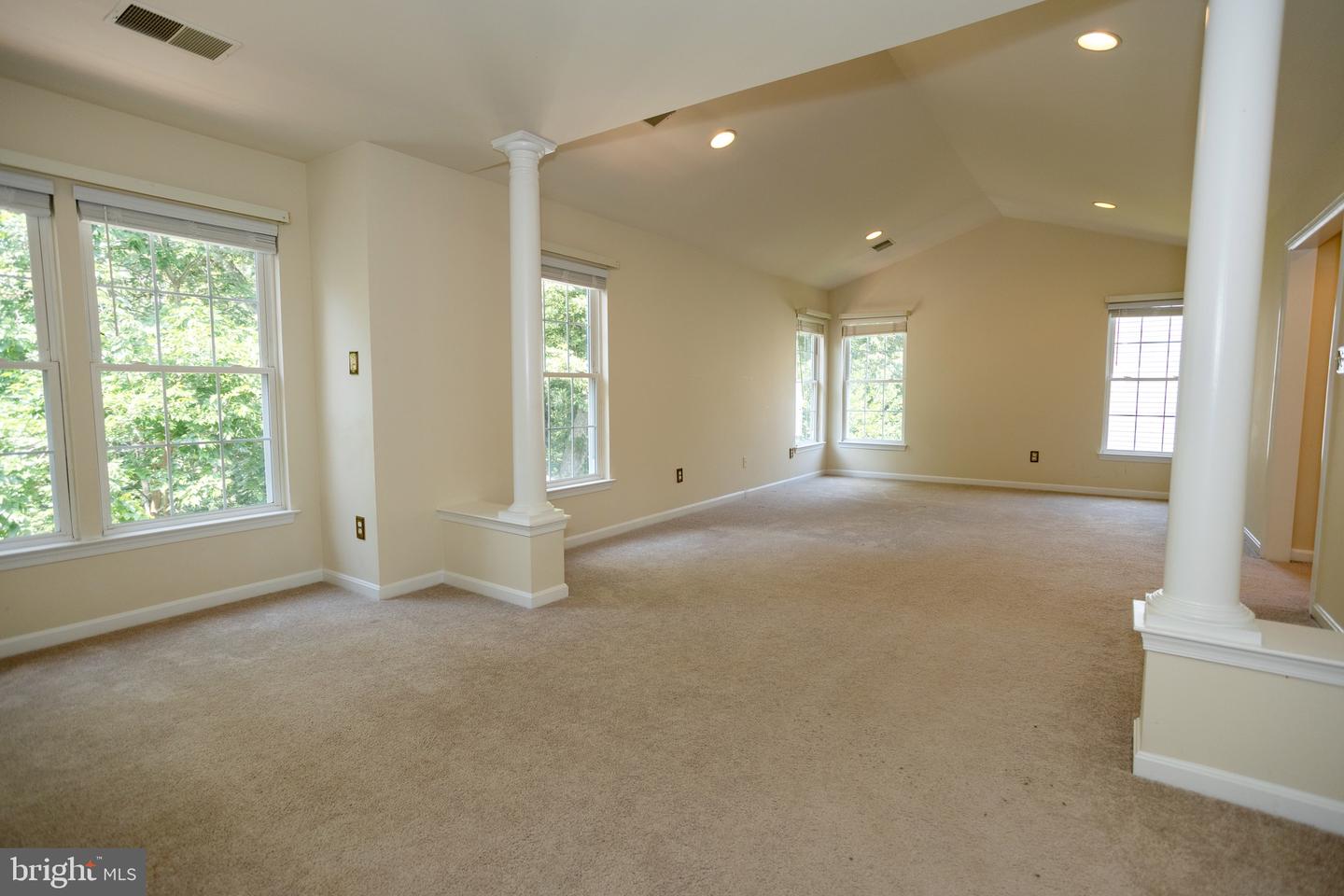 15169 WINDY HOLLOW CIR, GAINESVILLE, Virginia 20155, 4 Bedrooms Bedrooms, ,4 BathroomsBathrooms,Residential,For sale,15169 WINDY HOLLOW CIR,VAPW2102872 MLS # VAPW2102872