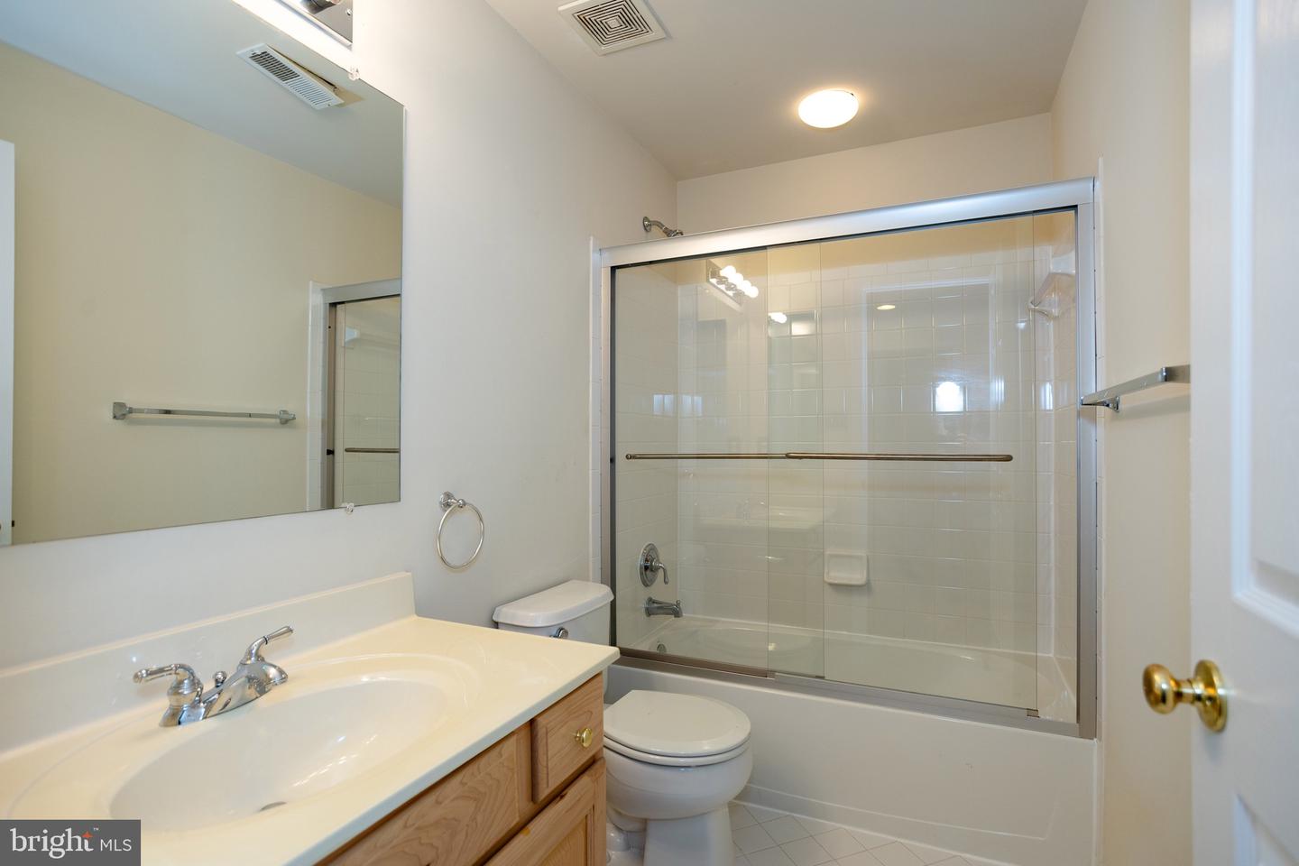 15169 WINDY HOLLOW CIR, GAINESVILLE, Virginia 20155, 4 Bedrooms Bedrooms, ,4 BathroomsBathrooms,Residential,For sale,15169 WINDY HOLLOW CIR,VAPW2102872 MLS # VAPW2102872