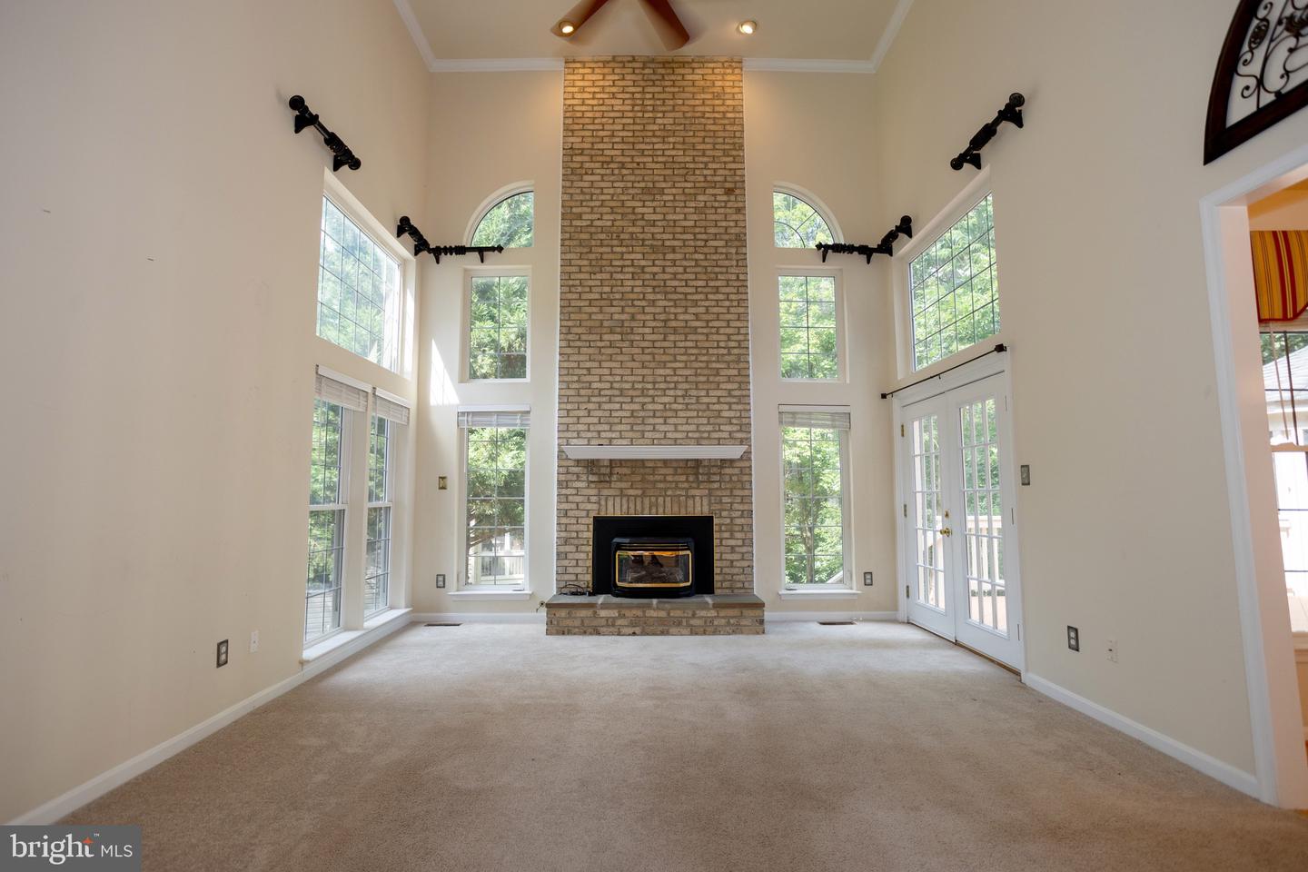 15169 WINDY HOLLOW CIR, GAINESVILLE, Virginia 20155, 4 Bedrooms Bedrooms, ,4 BathroomsBathrooms,Residential,For sale,15169 WINDY HOLLOW CIR,VAPW2102872 MLS # VAPW2102872