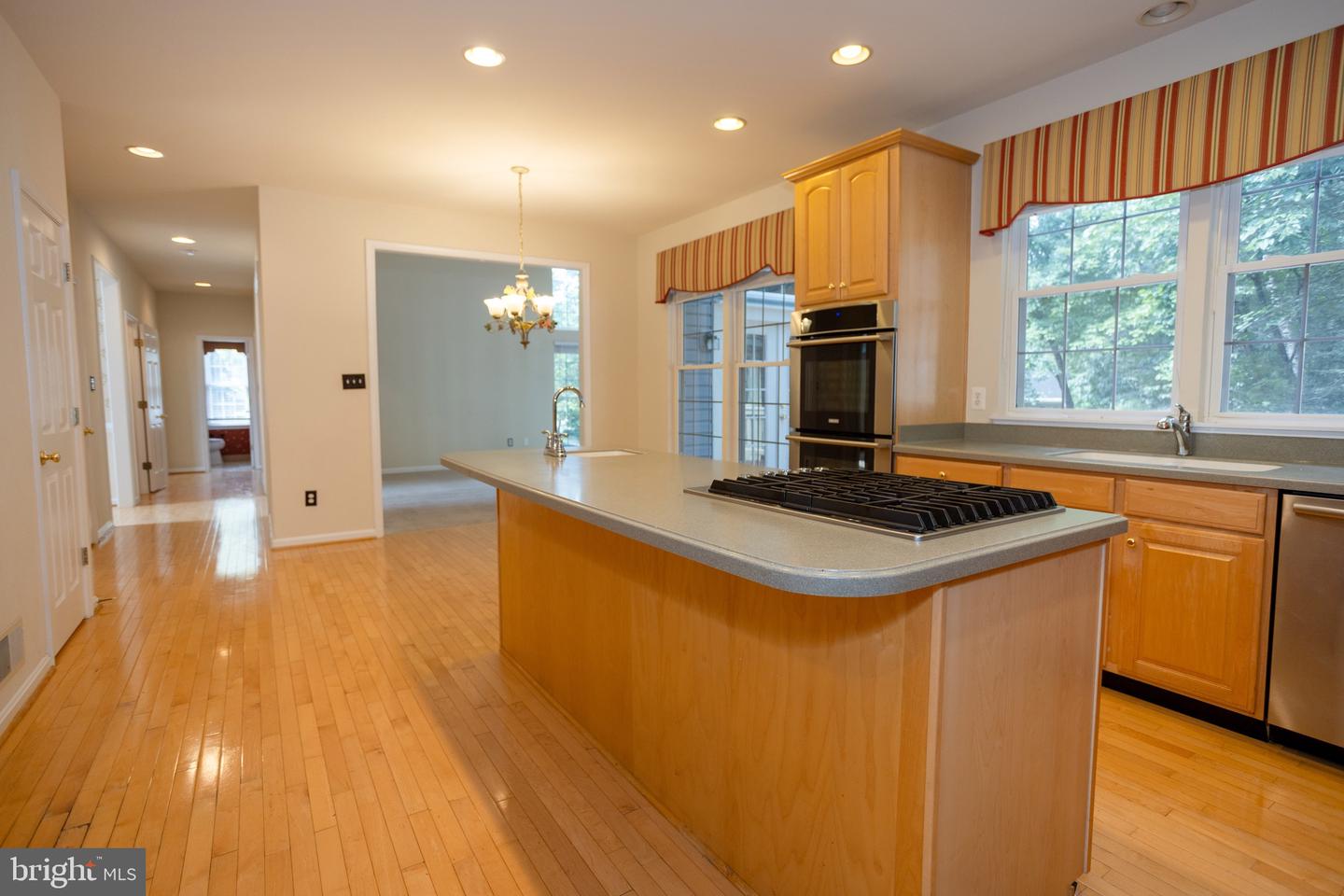 15169 WINDY HOLLOW CIR, GAINESVILLE, Virginia 20155, 4 Bedrooms Bedrooms, ,4 BathroomsBathrooms,Residential,For sale,15169 WINDY HOLLOW CIR,VAPW2102872 MLS # VAPW2102872