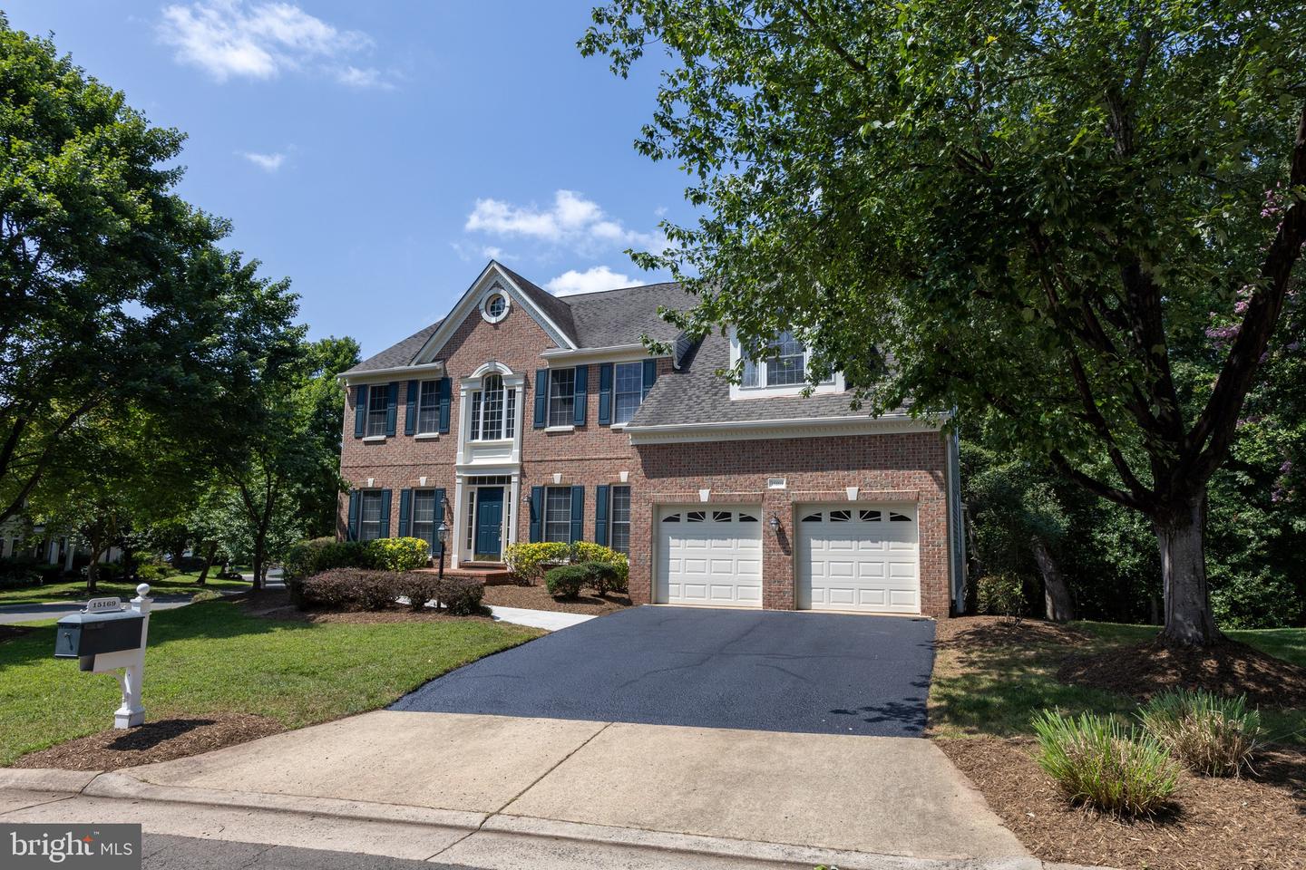 15169 WINDY HOLLOW CIR, GAINESVILLE, Virginia 20155, 4 Bedrooms Bedrooms, ,4 BathroomsBathrooms,Residential,For sale,15169 WINDY HOLLOW CIR,VAPW2102872 MLS # VAPW2102872