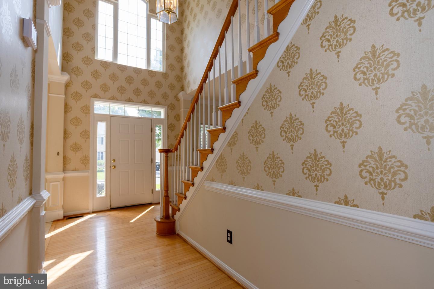 15169 WINDY HOLLOW CIR, GAINESVILLE, Virginia 20155, 4 Bedrooms Bedrooms, ,4 BathroomsBathrooms,Residential,For sale,15169 WINDY HOLLOW CIR,VAPW2102872 MLS # VAPW2102872