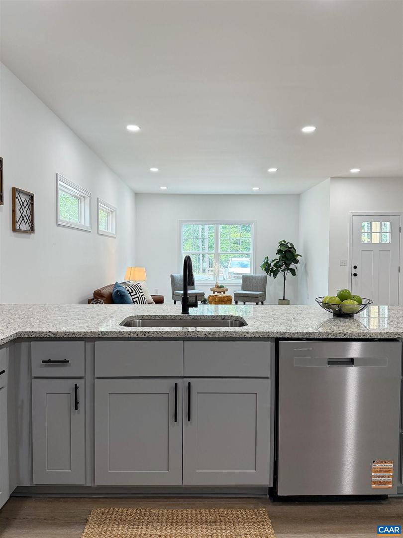 197 SLATE RIVER TRL, ARVONIA, Virginia 23004, 3 Bedrooms Bedrooms, ,2 BathroomsBathrooms,Residential,For sale,197 SLATE RIVER TRL,668355 MLS # 668355