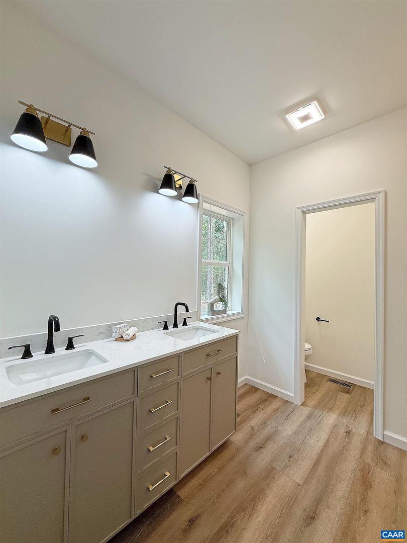 197 SLATE RIVER TRL, ARVONIA, Virginia 23004, 3 Bedrooms Bedrooms, ,2 BathroomsBathrooms,Residential,For sale,197 SLATE RIVER TRL,668355 MLS # 668355