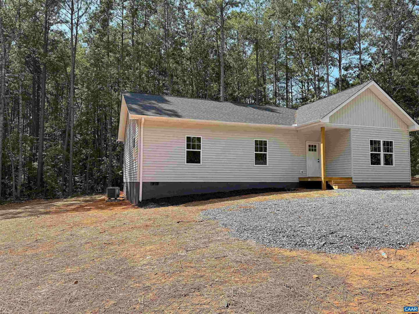 197 SLATE RIVER TRL, ARVONIA, Virginia 23004, 3 Bedrooms Bedrooms, ,2 BathroomsBathrooms,Residential,For sale,197 SLATE RIVER TRL,668355 MLS # 668355