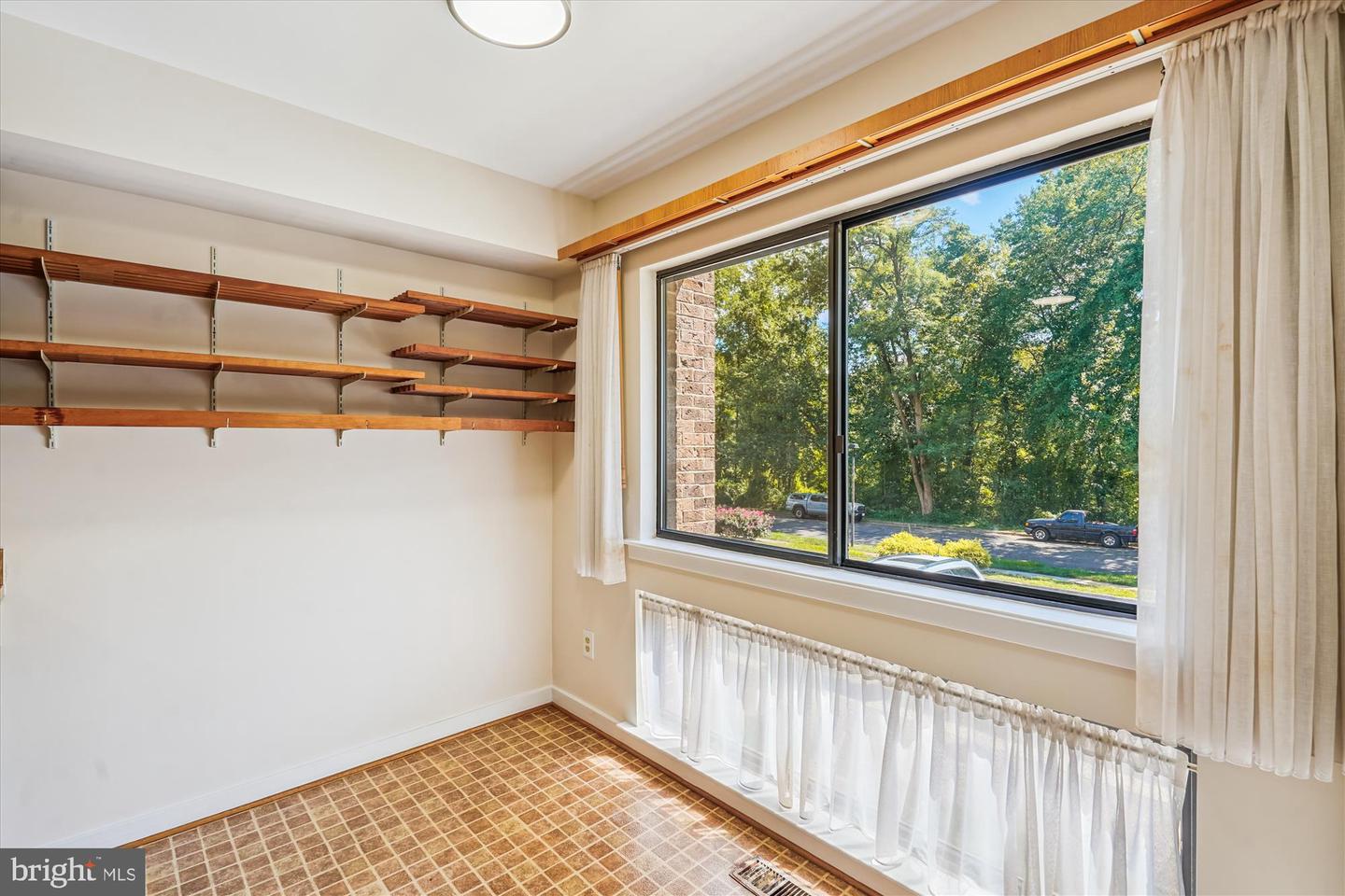 4720 DEER RUN CT, ALEXANDRIA, Virginia 22306, 3 Bedrooms Bedrooms, ,2 BathroomsBathrooms,Residential,For sale,4720 DEER RUN CT,VAFX2263978 MLS # VAFX2263978