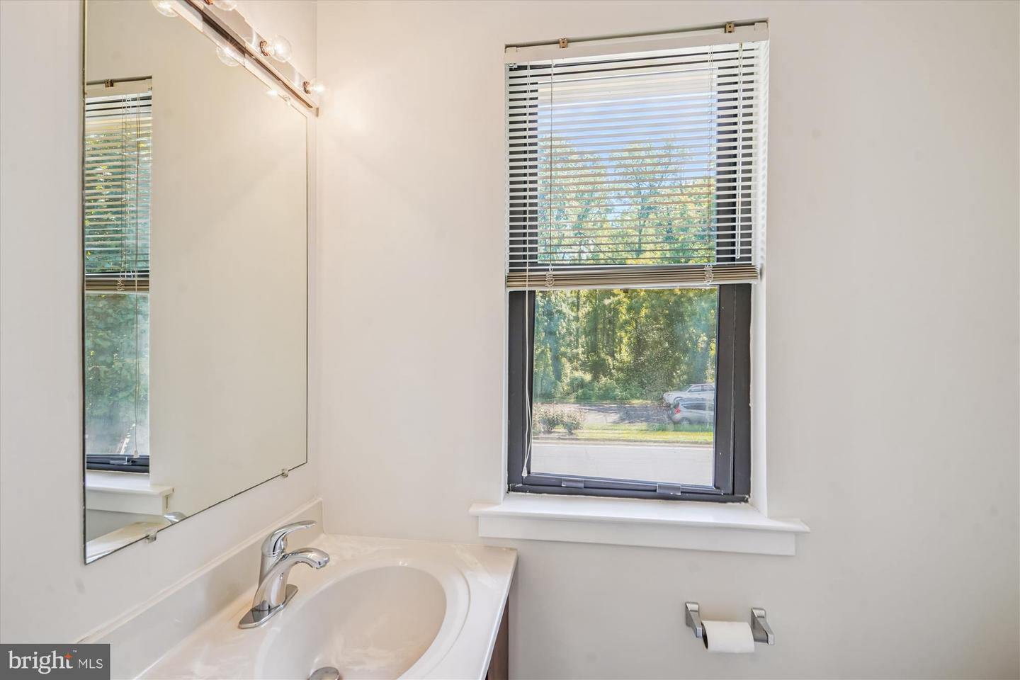 4720 DEER RUN CT, ALEXANDRIA, Virginia 22306, 3 Bedrooms Bedrooms, ,2 BathroomsBathrooms,Residential,For sale,4720 DEER RUN CT,VAFX2263978 MLS # VAFX2263978