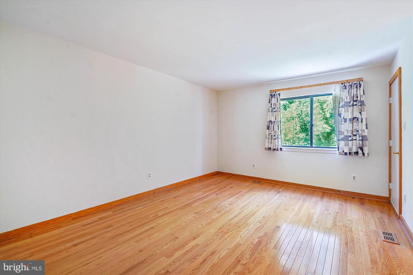 4720 DEER RUN CT, ALEXANDRIA, Virginia 22306, 3 Bedrooms Bedrooms, ,2 BathroomsBathrooms,Residential,For sale,4720 DEER RUN CT,VAFX2263978 MLS # VAFX2263978