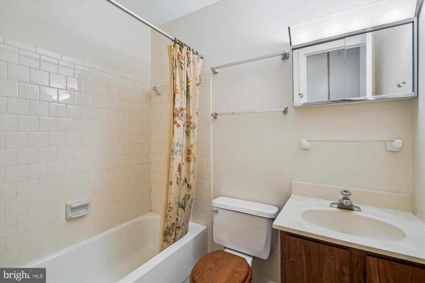4720 DEER RUN CT, ALEXANDRIA, Virginia 22306, 3 Bedrooms Bedrooms, ,2 BathroomsBathrooms,Residential,For sale,4720 DEER RUN CT,VAFX2263978 MLS # VAFX2263978