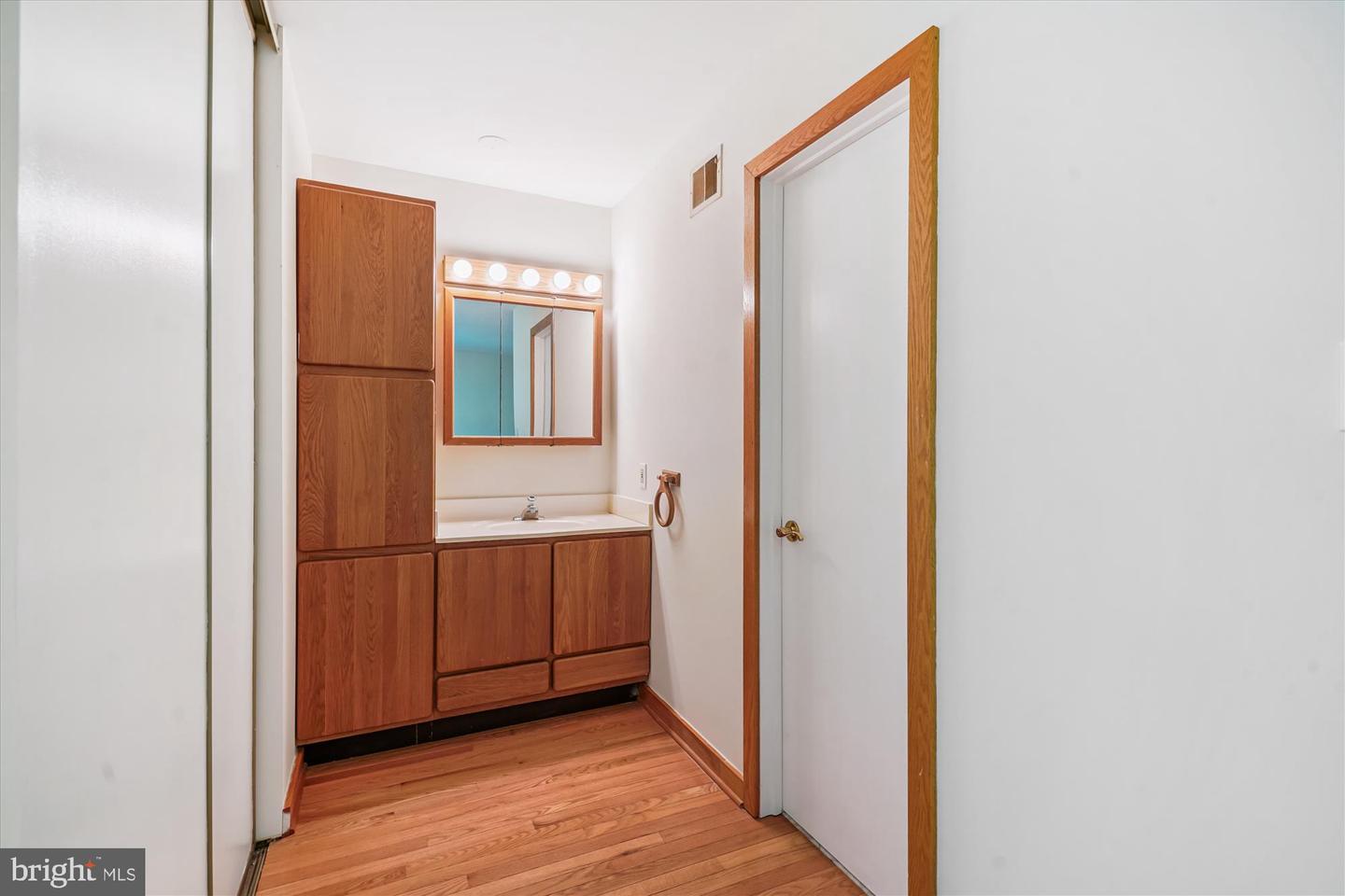 4720 DEER RUN CT, ALEXANDRIA, Virginia 22306, 3 Bedrooms Bedrooms, ,2 BathroomsBathrooms,Residential,For sale,4720 DEER RUN CT,VAFX2263978 MLS # VAFX2263978