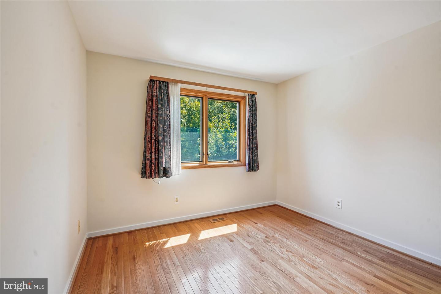 4720 DEER RUN CT, ALEXANDRIA, Virginia 22306, 3 Bedrooms Bedrooms, ,2 BathroomsBathrooms,Residential,For sale,4720 DEER RUN CT,VAFX2263978 MLS # VAFX2263978