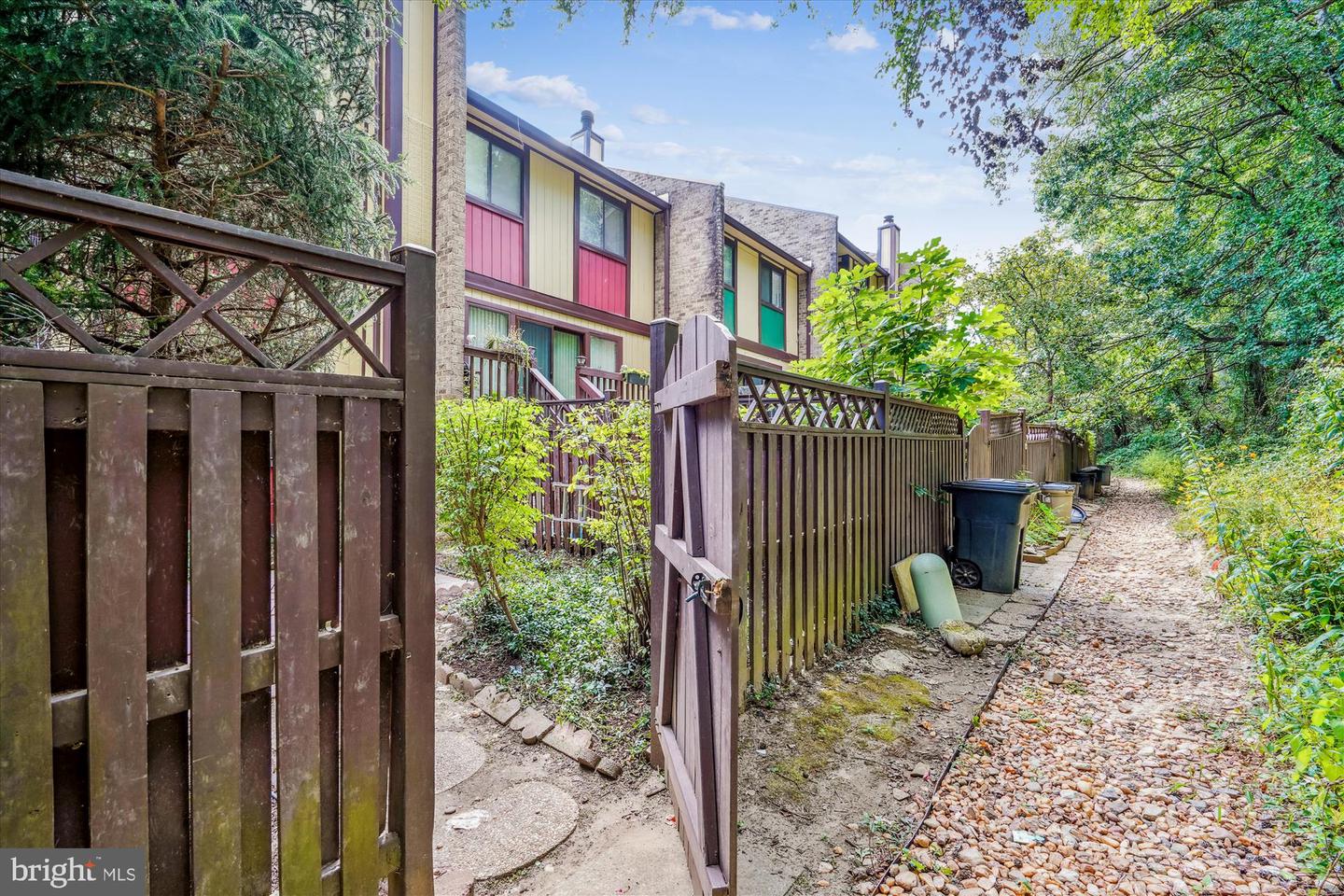 4720 DEER RUN CT, ALEXANDRIA, Virginia 22306, 3 Bedrooms Bedrooms, ,2 BathroomsBathrooms,Residential,For sale,4720 DEER RUN CT,VAFX2263978 MLS # VAFX2263978
