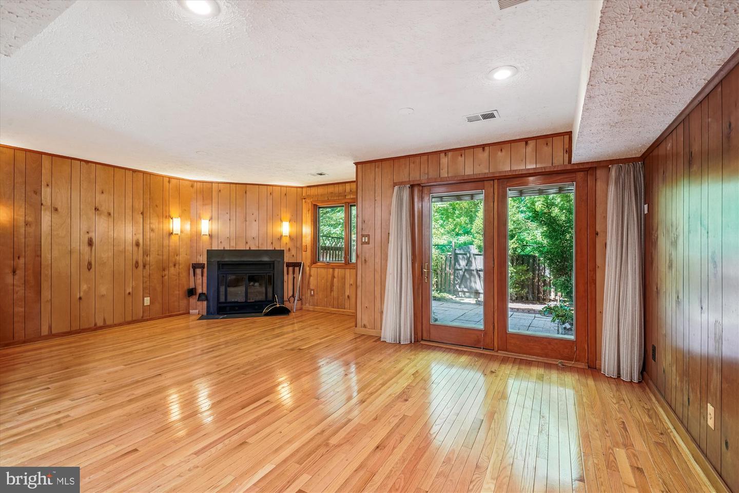 4720 DEER RUN CT, ALEXANDRIA, Virginia 22306, 3 Bedrooms Bedrooms, ,2 BathroomsBathrooms,Residential,For sale,4720 DEER RUN CT,VAFX2263978 MLS # VAFX2263978