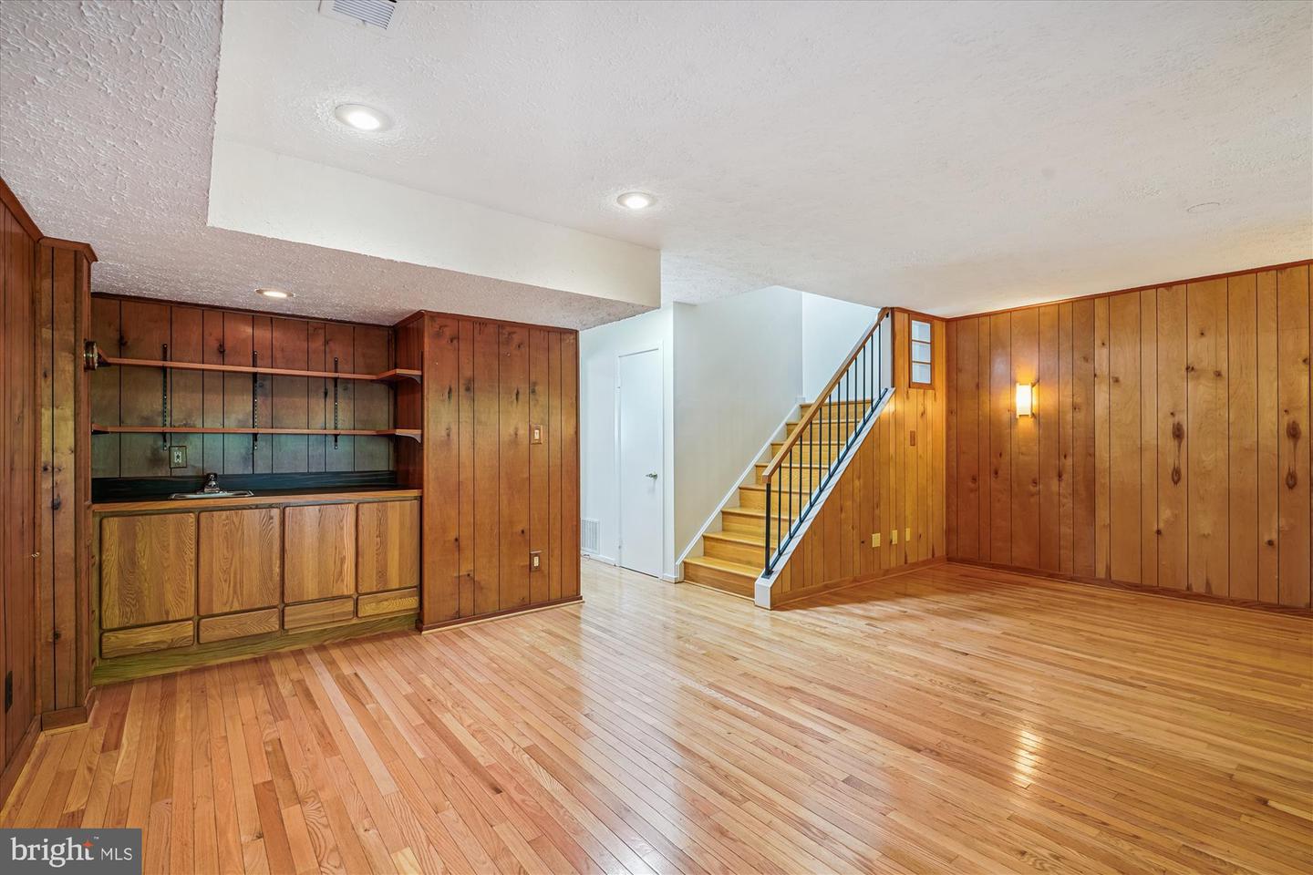 4720 DEER RUN CT, ALEXANDRIA, Virginia 22306, 3 Bedrooms Bedrooms, ,2 BathroomsBathrooms,Residential,For sale,4720 DEER RUN CT,VAFX2263978 MLS # VAFX2263978