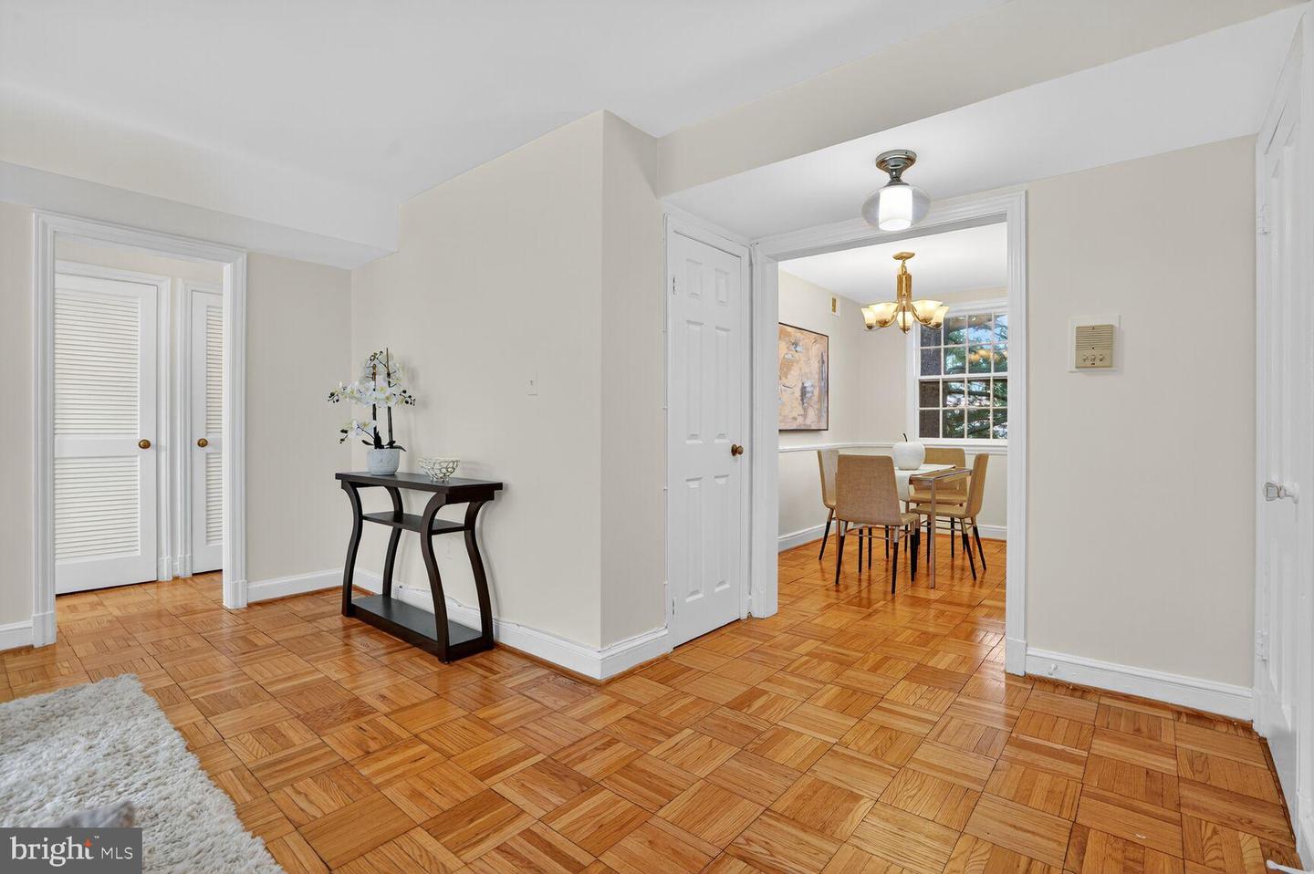 2736 ORDWAY ST NW #3, WASHINGTON, District Of Columbia 20008, 1 Bedroom Bedrooms, 5 Rooms Rooms,1 BathroomBathrooms,Residential,For sale,2736 ORDWAY ST NW #3,DCDC2217268 MLS # DCDC2217268