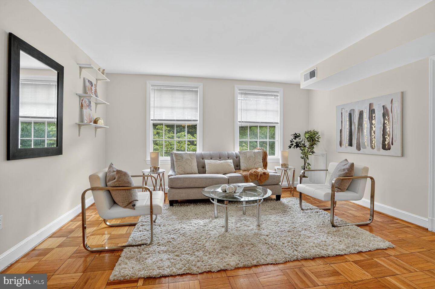 2736 ORDWAY ST NW #3, WASHINGTON, District Of Columbia 20008, 1 Bedroom Bedrooms, 5 Rooms Rooms,1 BathroomBathrooms,Residential,For sale,2736 ORDWAY ST NW #3,DCDC2217268 MLS # DCDC2217268