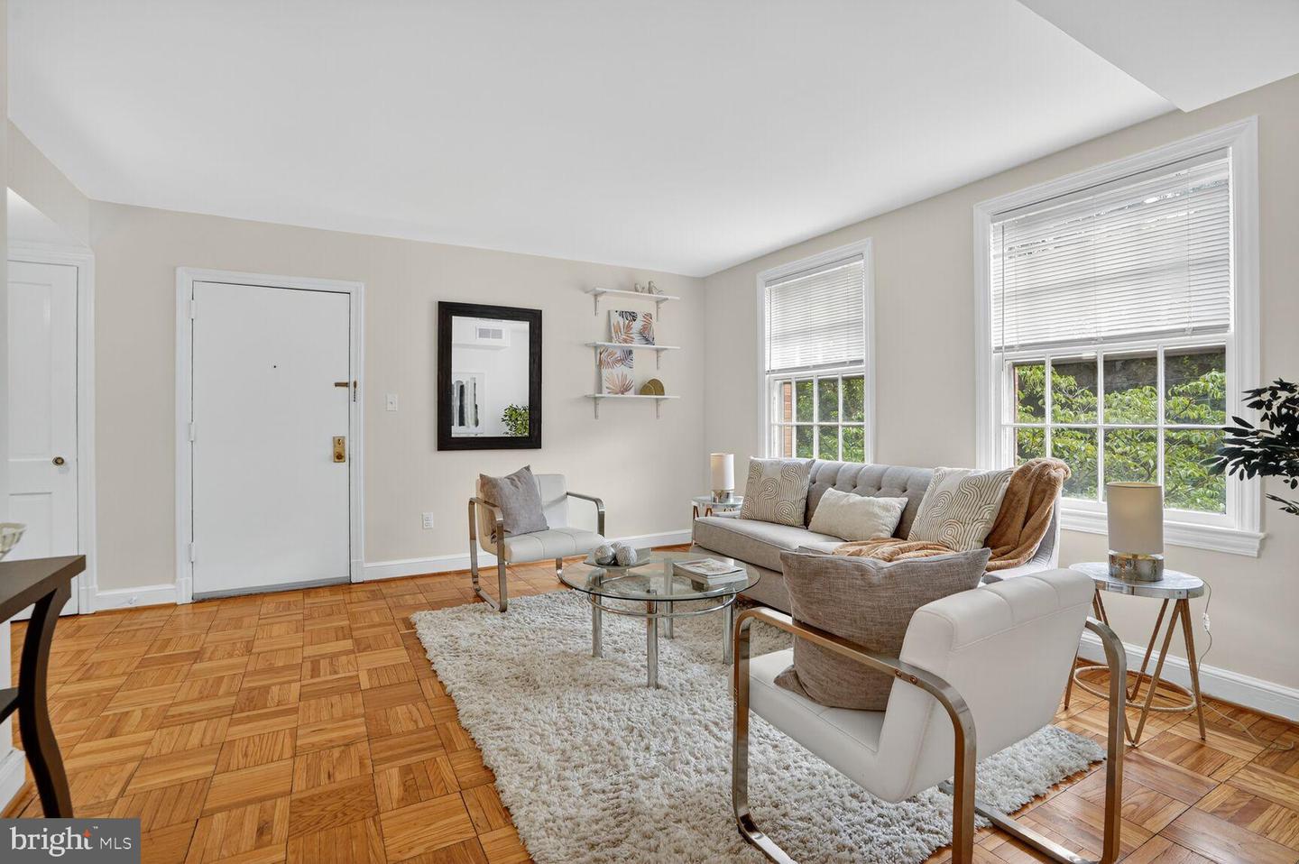 2736 ORDWAY ST NW #3, WASHINGTON, District Of Columbia 20008, 1 Bedroom Bedrooms, 5 Rooms Rooms,1 BathroomBathrooms,Residential,For sale,2736 ORDWAY ST NW #3,DCDC2217268 MLS # DCDC2217268