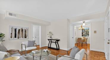 2736 ORDWAY ST NW #3, WASHINGTON, District Of Columbia 20008, 1 Bedroom Bedrooms, 5 Rooms Rooms,1 BathroomBathrooms,Residential,For sale,2736 ORDWAY ST NW #3,DCDC2217268 MLS # DCDC2217268