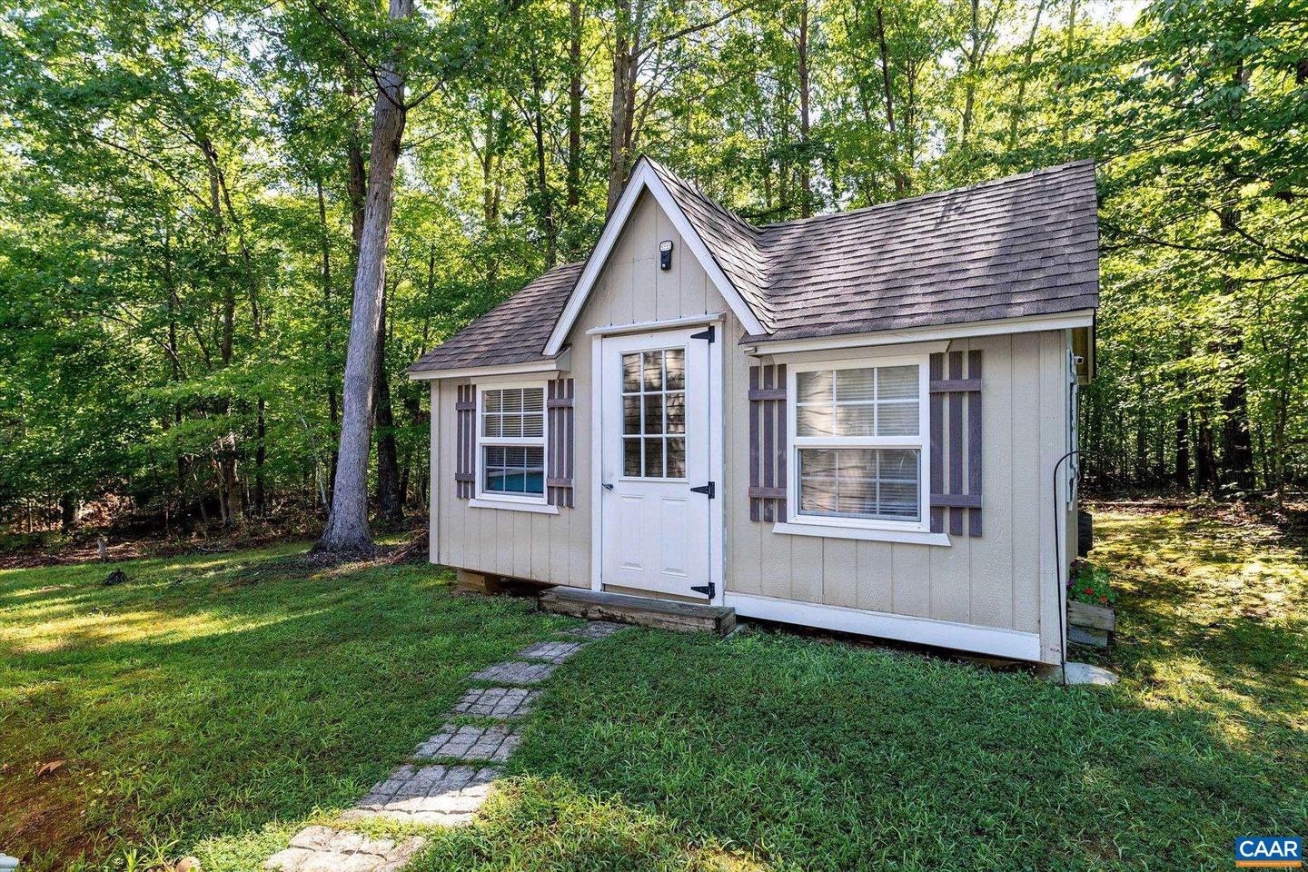 9165 TOTIER CREEK RD, SCOTTSVILLE, Virginia 24590, 3 Bedrooms Bedrooms, ,2 BathroomsBathrooms,Residential,For sale,9165 TOTIER CREEK RD,668356 MLS # 668356