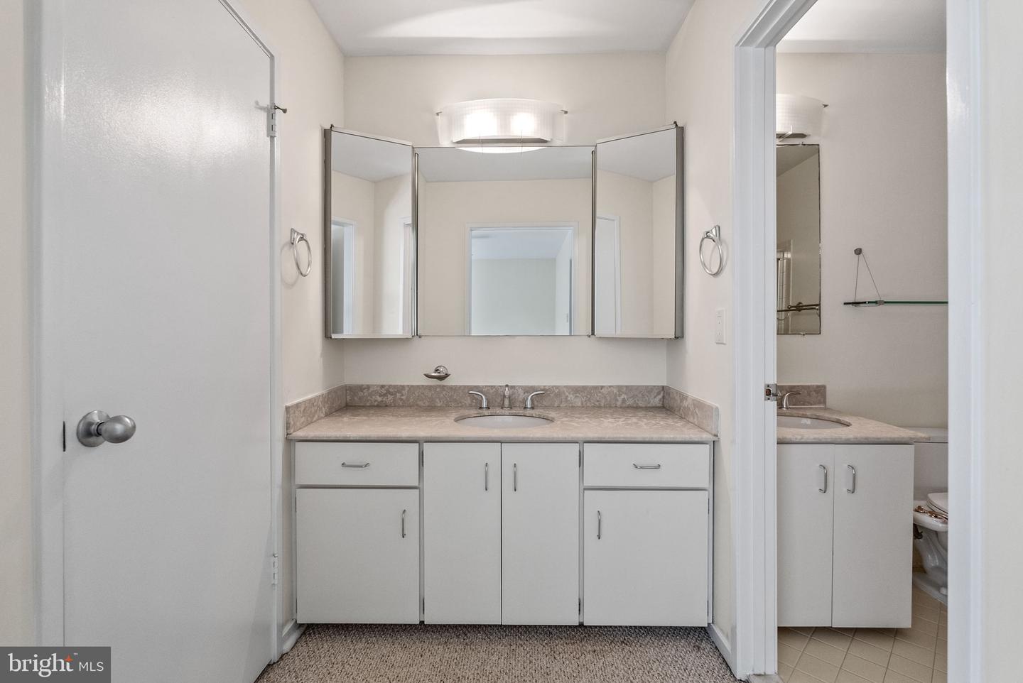 3187 READSBOROUGH CT, FAIRFAX, Virginia 22031, 4 Bedrooms Bedrooms, ,2 BathroomsBathrooms,Residential,For sale,3187 READSBOROUGH CT,VAFX2263988 MLS # VAFX2263988