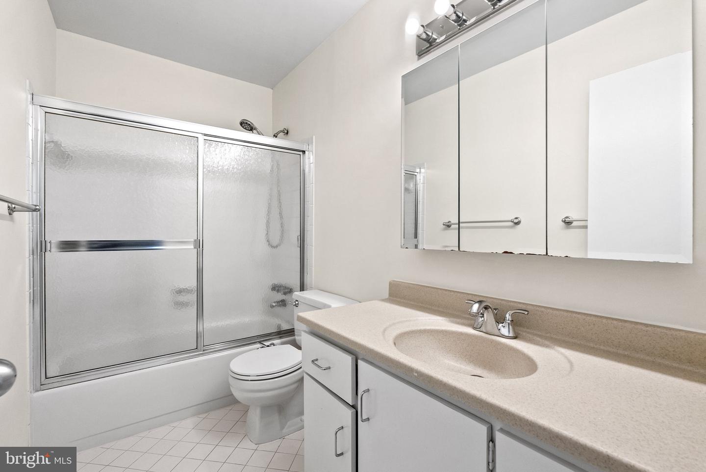 3187 READSBOROUGH CT, FAIRFAX, Virginia 22031, 4 Bedrooms Bedrooms, ,2 BathroomsBathrooms,Residential,For sale,3187 READSBOROUGH CT,VAFX2263988 MLS # VAFX2263988