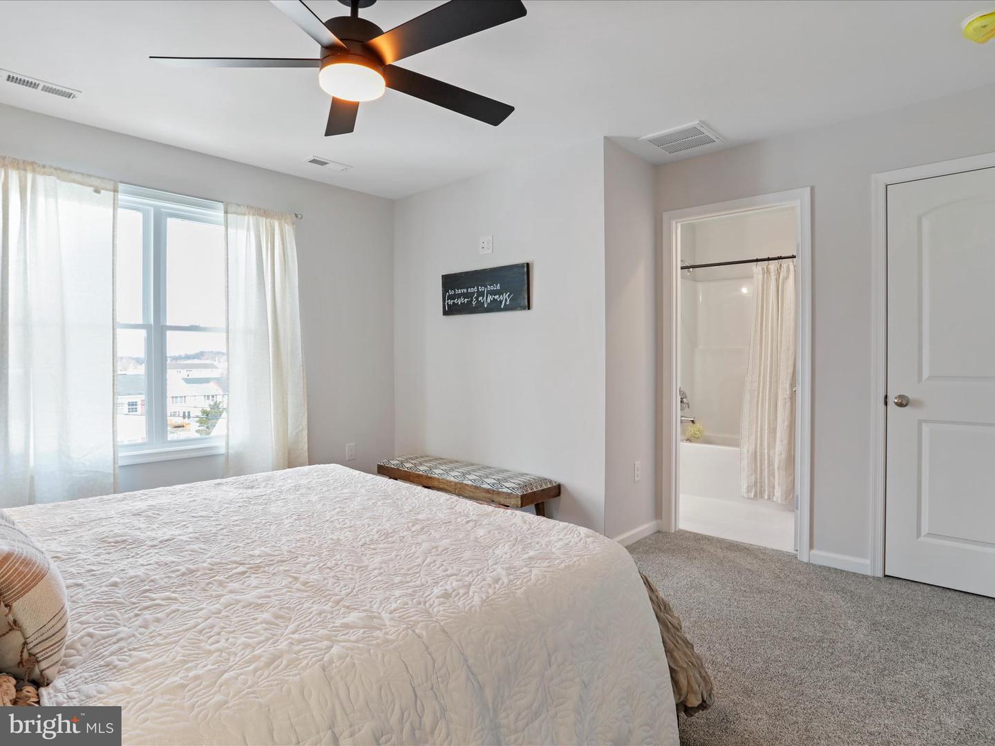 330 W 11TH ST, FRONT ROYAL, Virginia 22630, 3 Bedrooms Bedrooms, ,3 BathroomsBathrooms,Residential,For sale,330 W 11TH ST,VAWR2012144 MLS # VAWR2012144